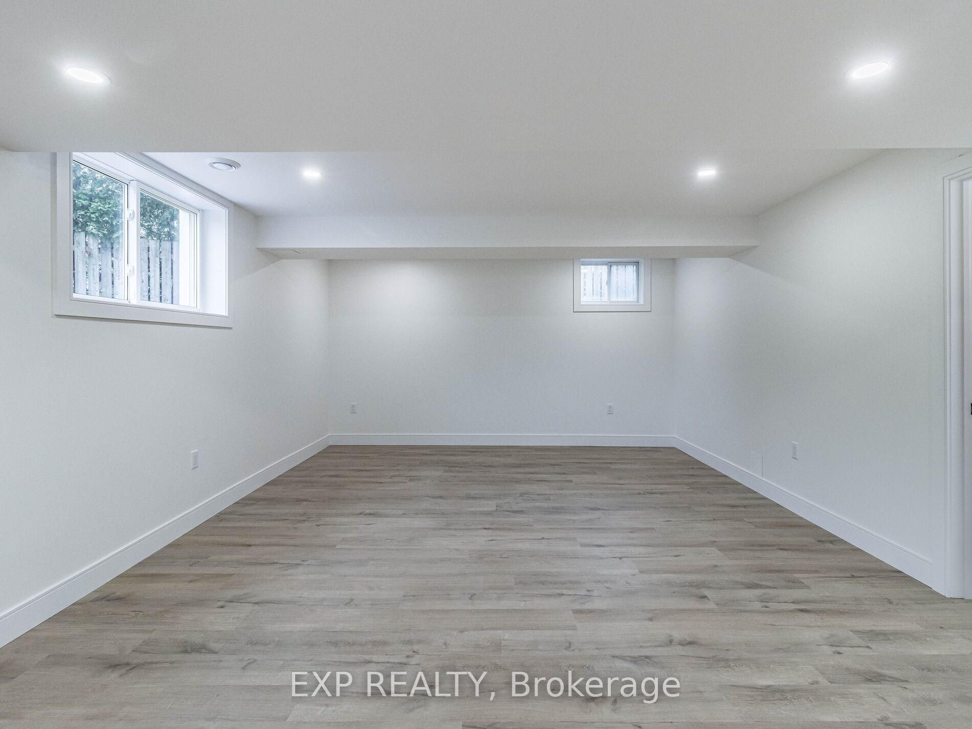 MLS #W12390010 image #6