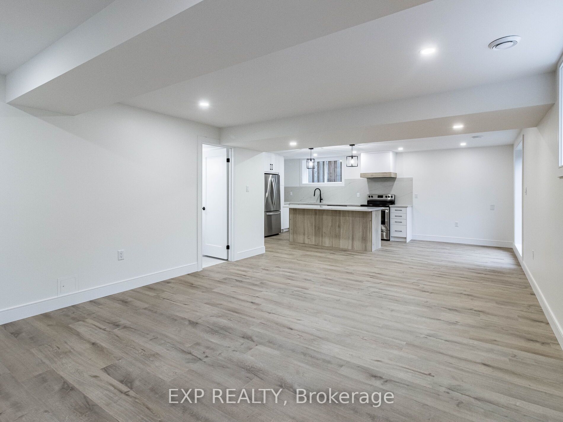 MLS #W12390010 image #7