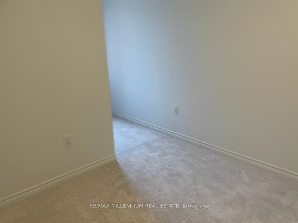 MLS #W12390263 image #10