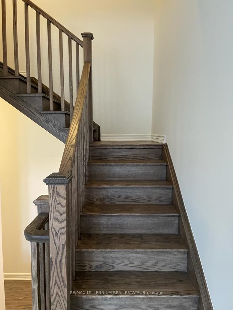 MLS #W12390263 image #16