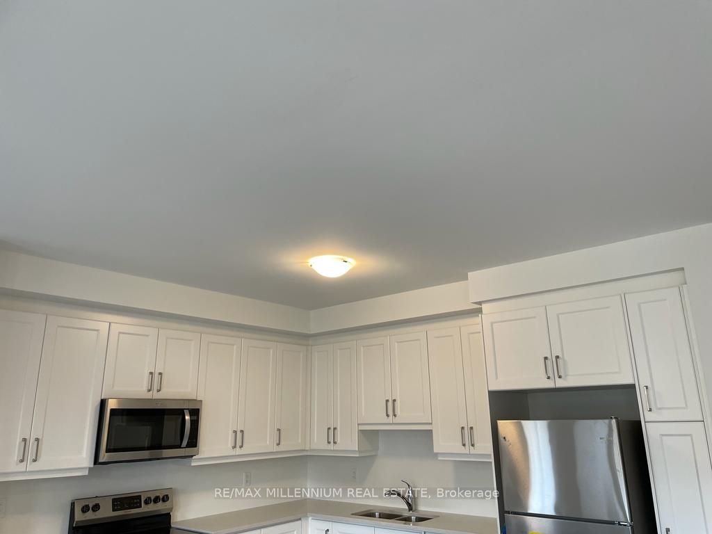 MLS #W12390263 image #6