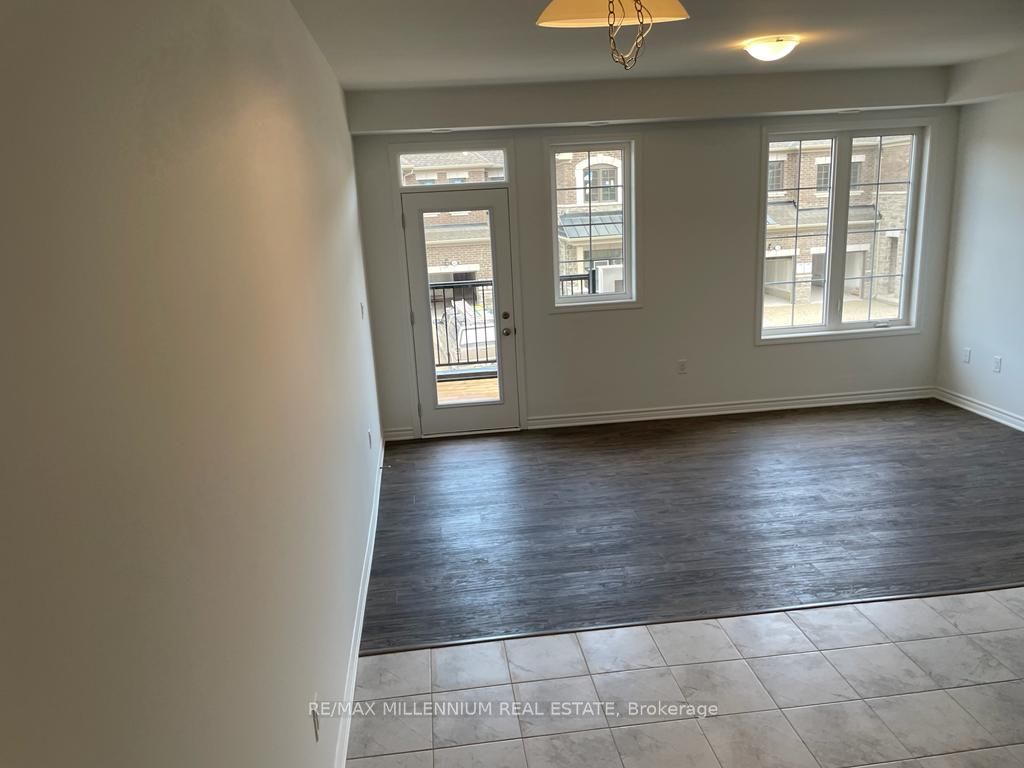 MLS #W12390263 image #7