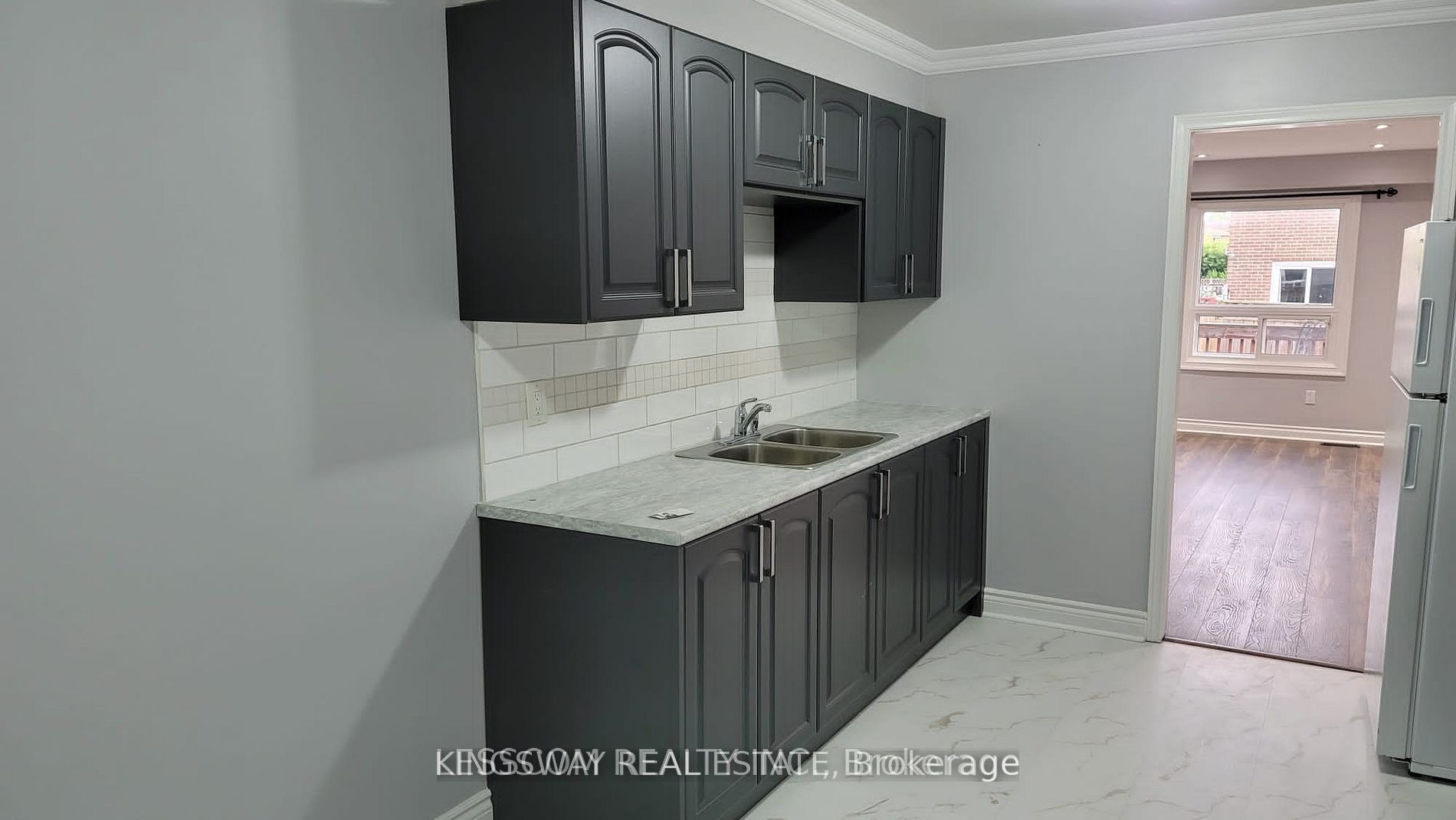 MLS #W12390285 image #7