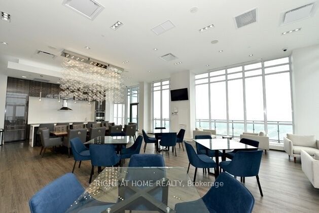 MLS #W12390652 image #4