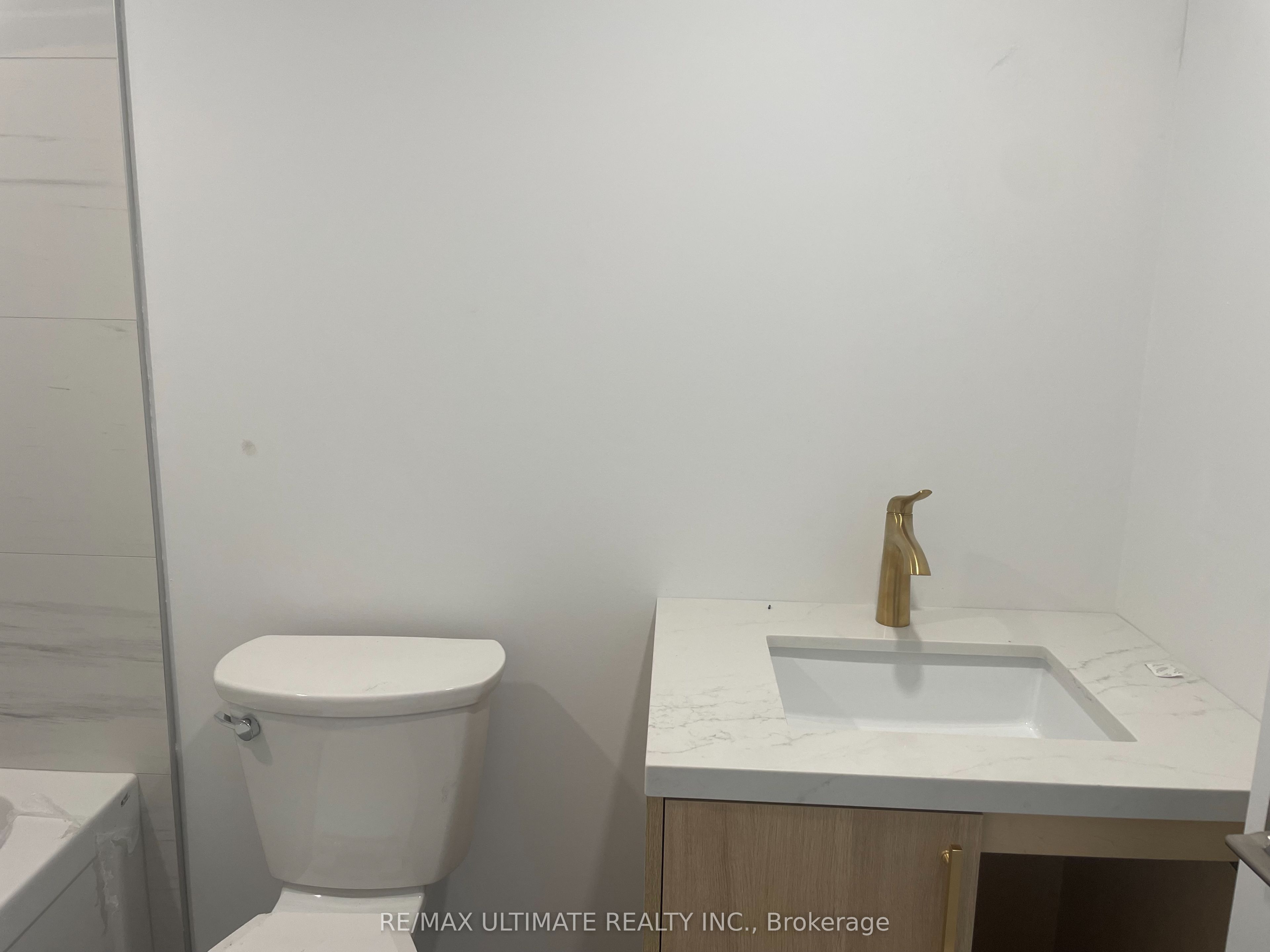 MLS #W12390762 image #6