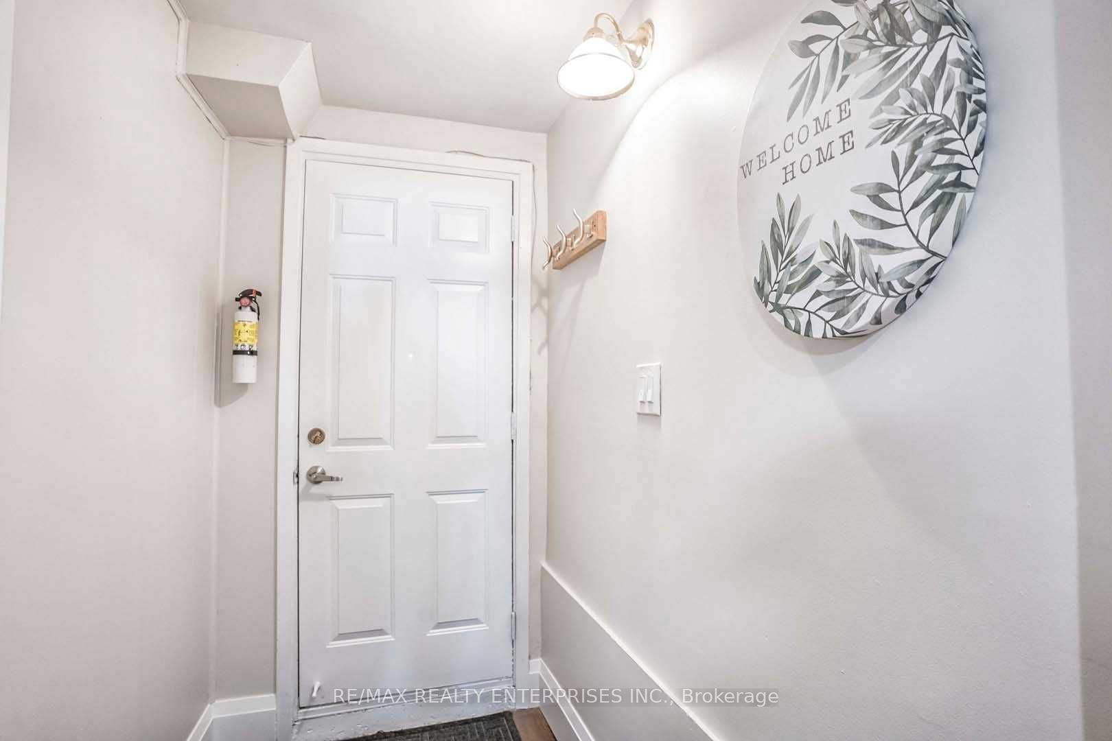 MLS #W12391506 image #3