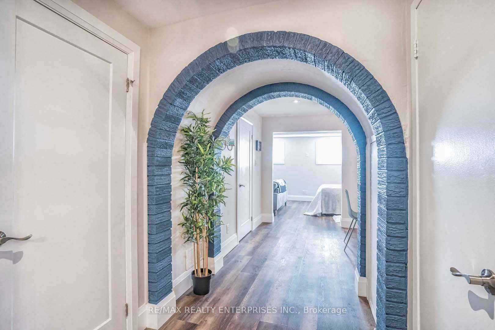 MLS #W12391506 image #8