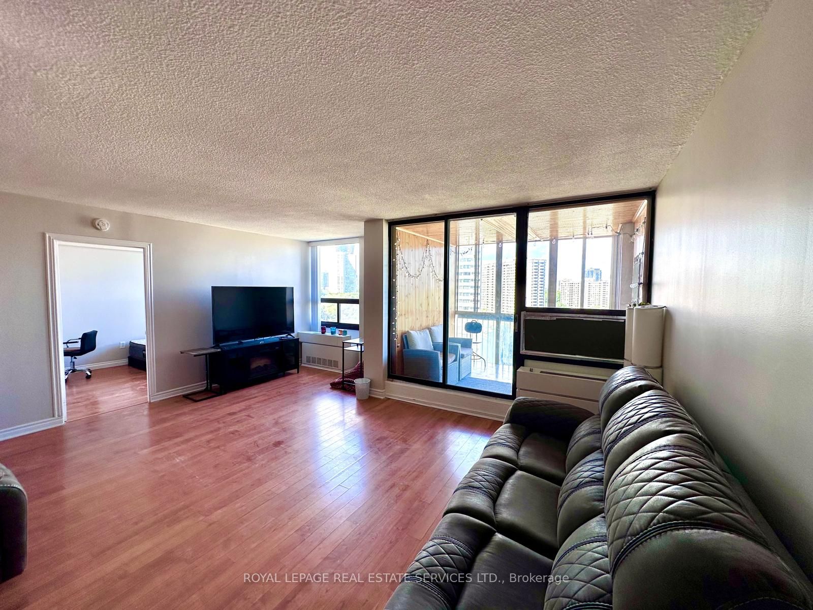 MLS #W12391873 image #2