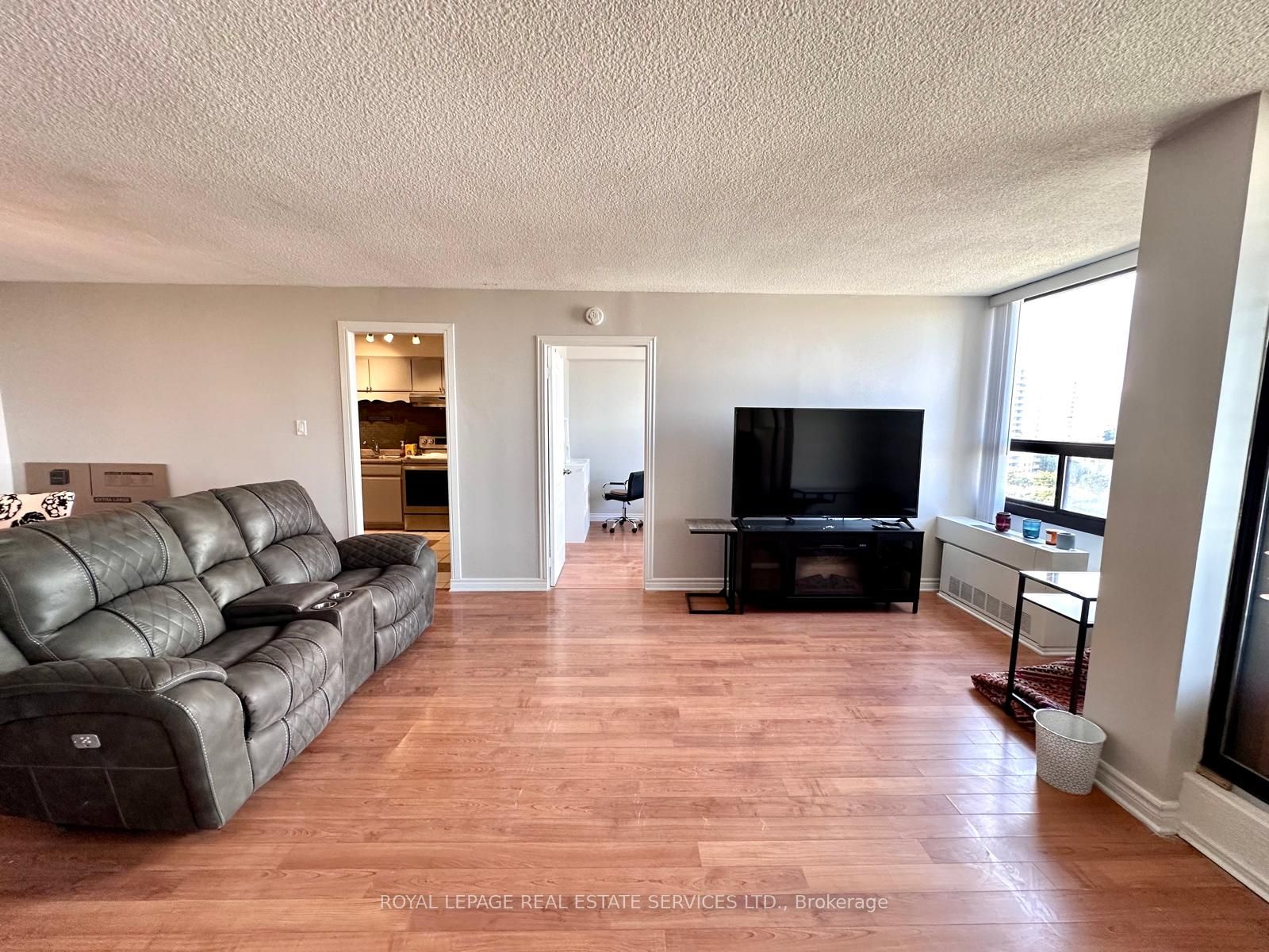 MLS #W12391873 image #5