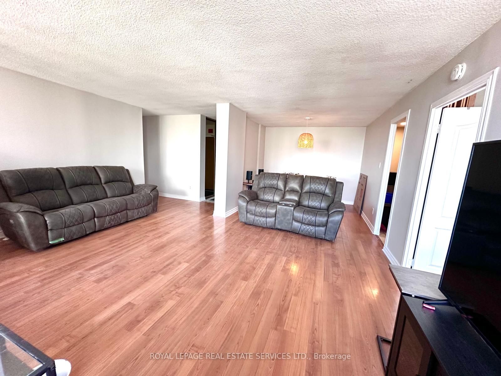 MLS #W12391873 image #6