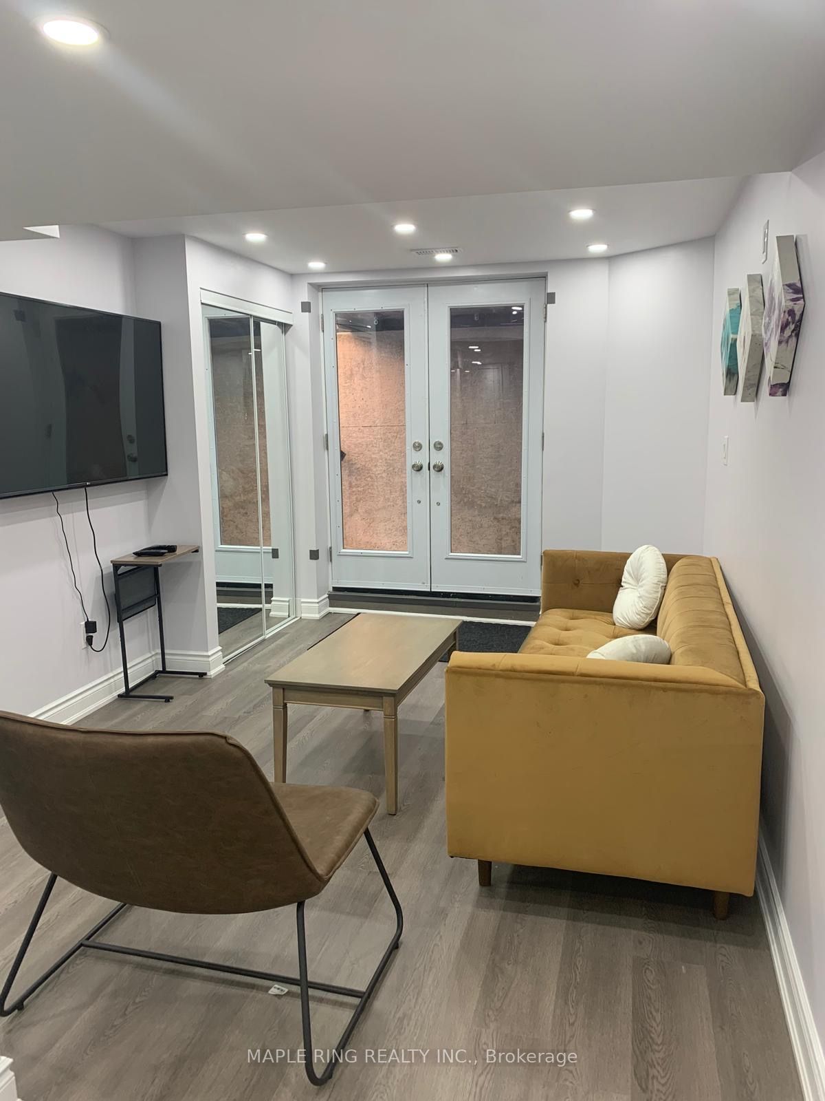 MLS #W12391929 image #1