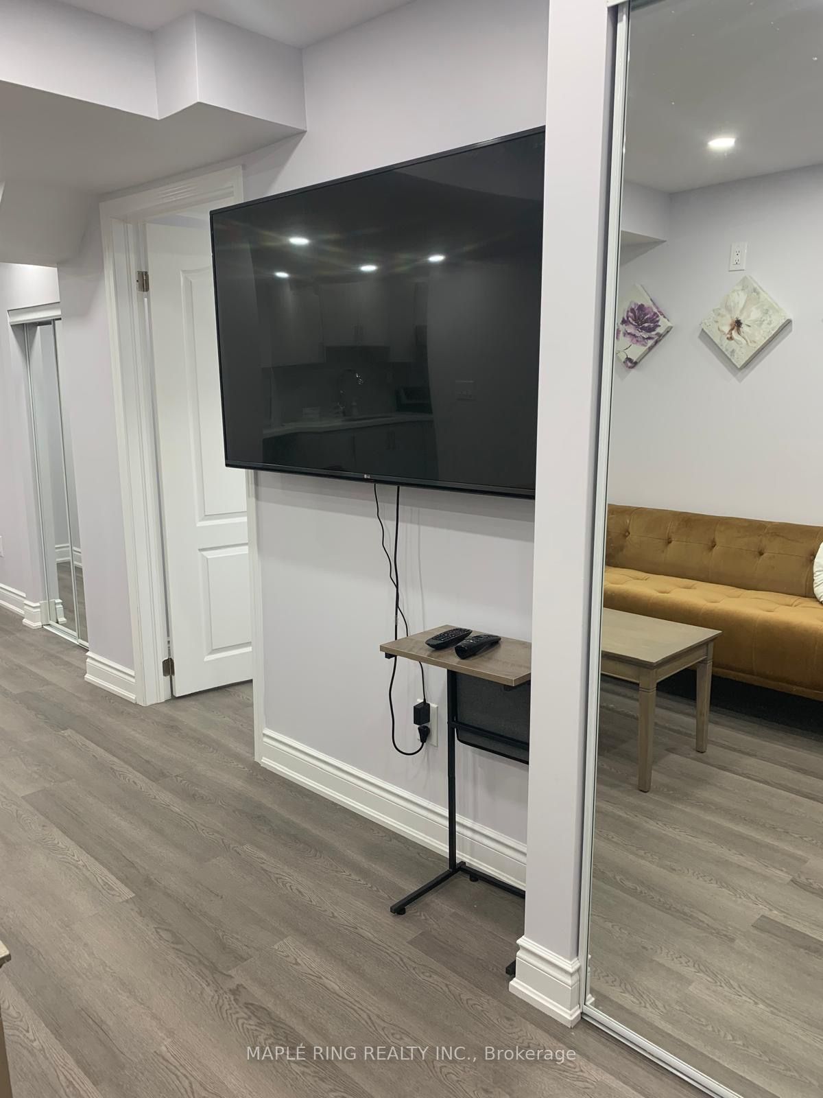 MLS #W12391929 image #7