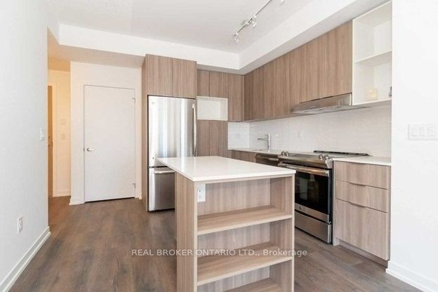 MLS #W12392006 image #4