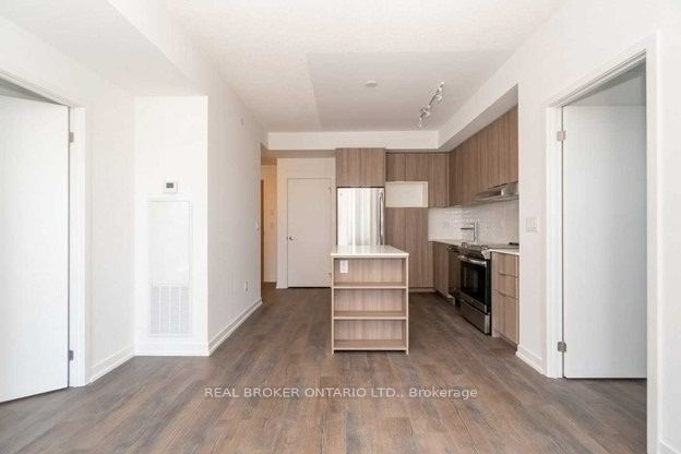 MLS #W12392006 image #5