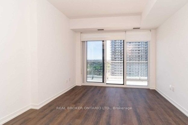 MLS #W12392006 image #6