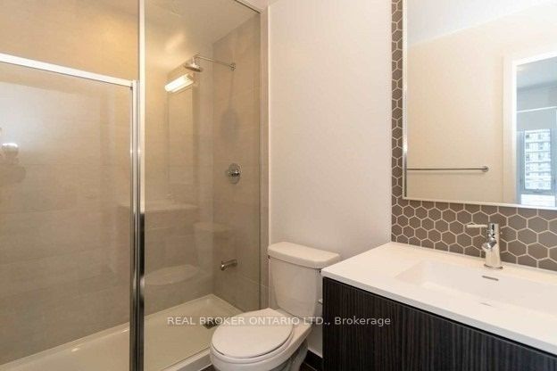 MLS #W12392006 image #8