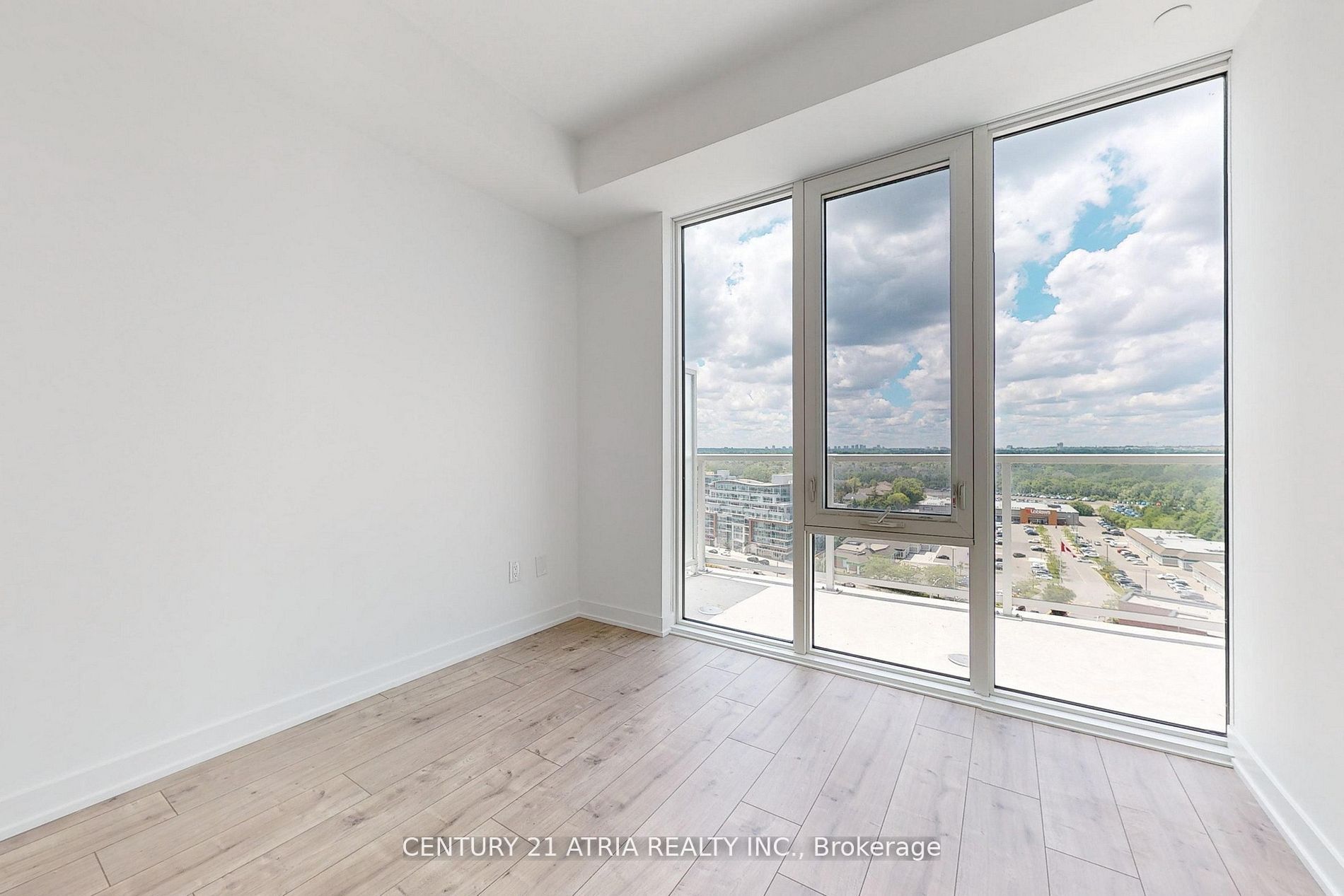 MLS #W12392020 image #15