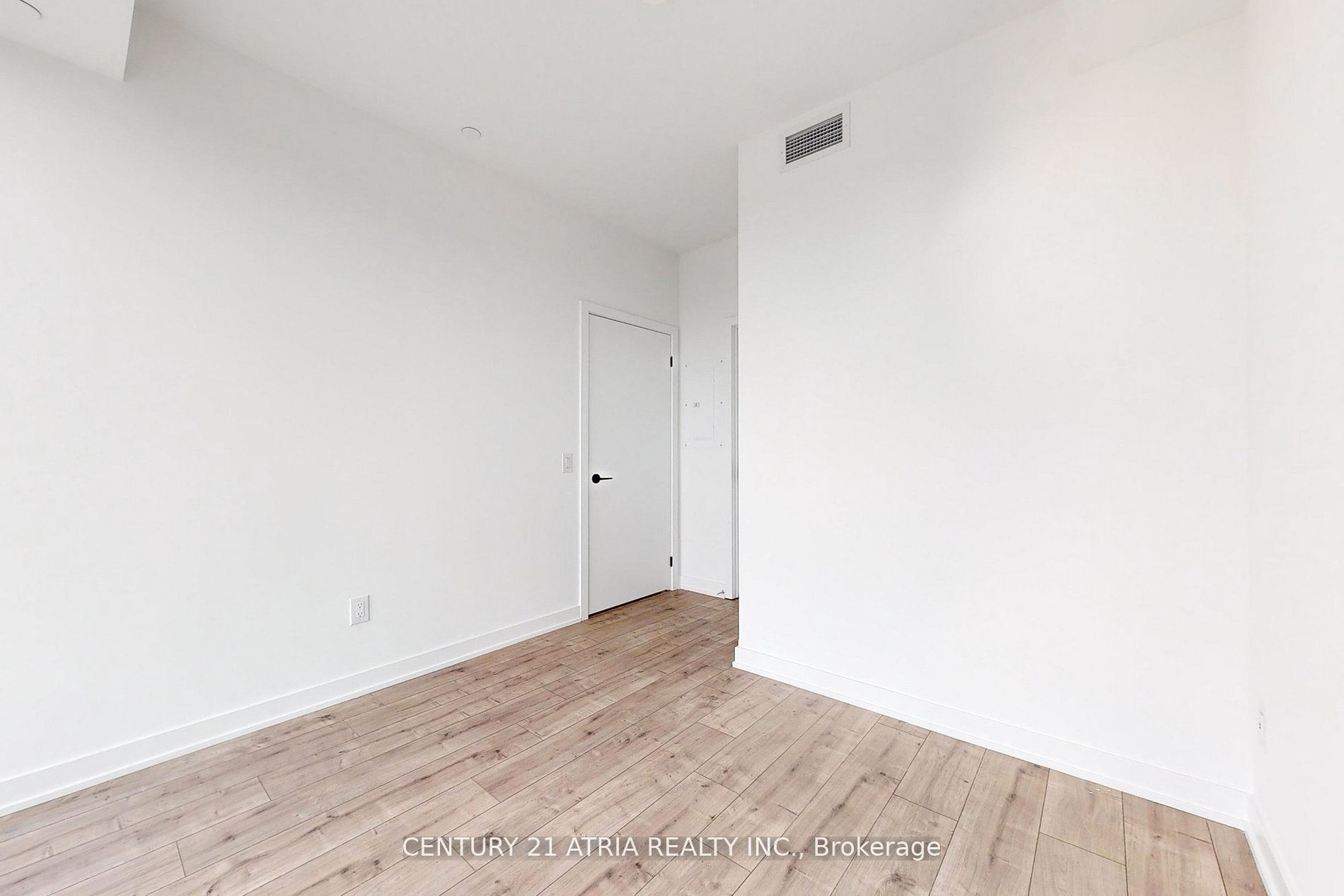 MLS #W12392020 image #18