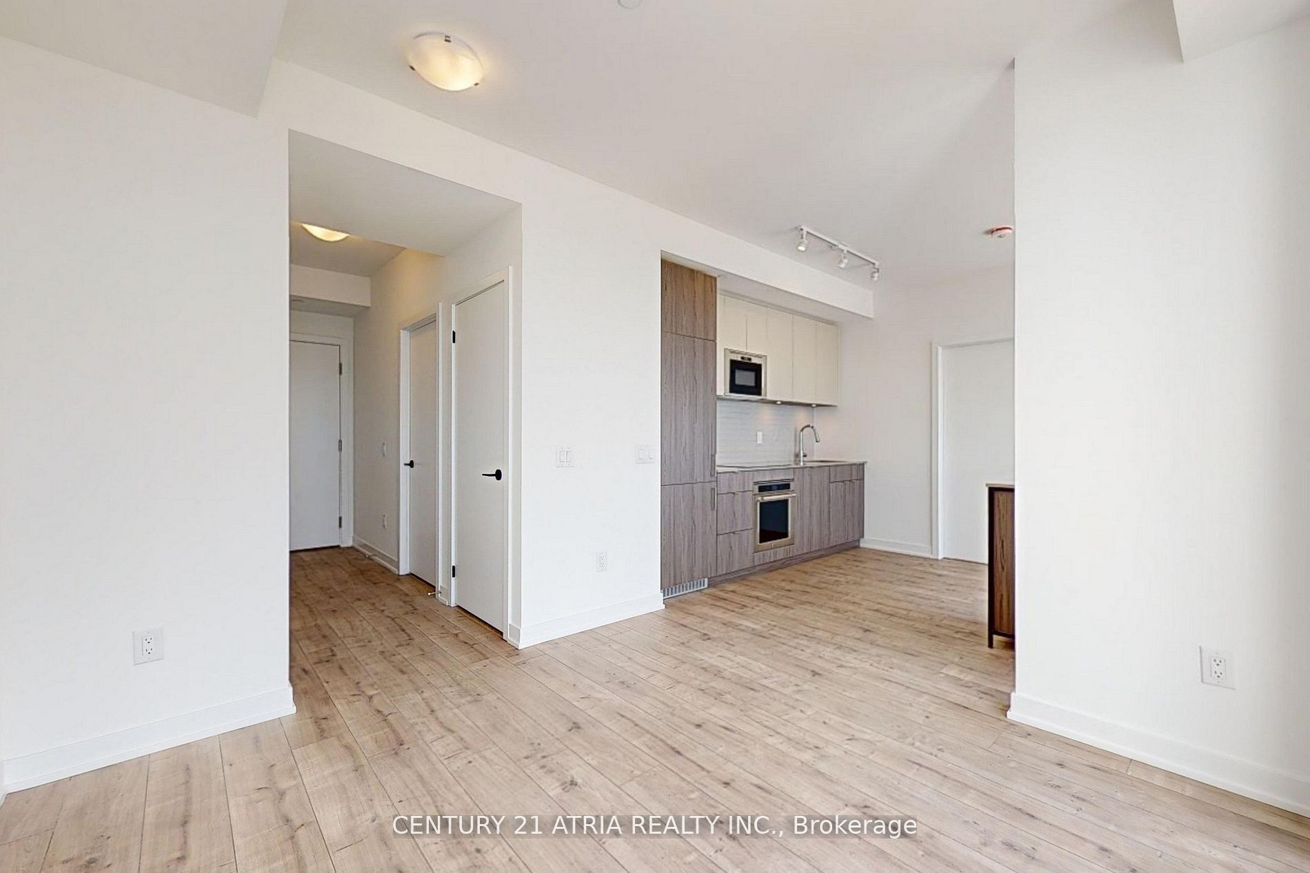 MLS #W12392020 image #4