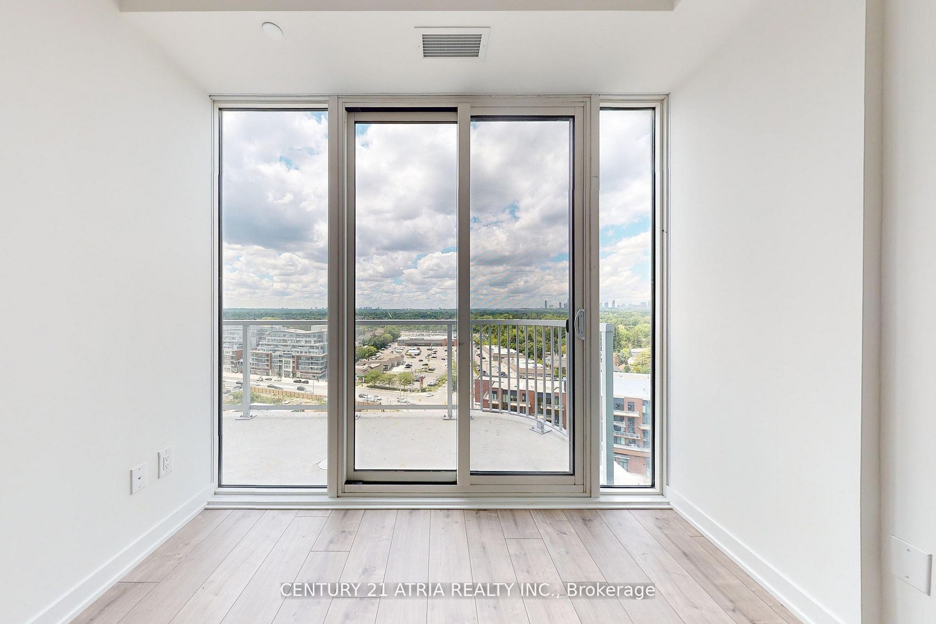 MLS #W12392020 image #8