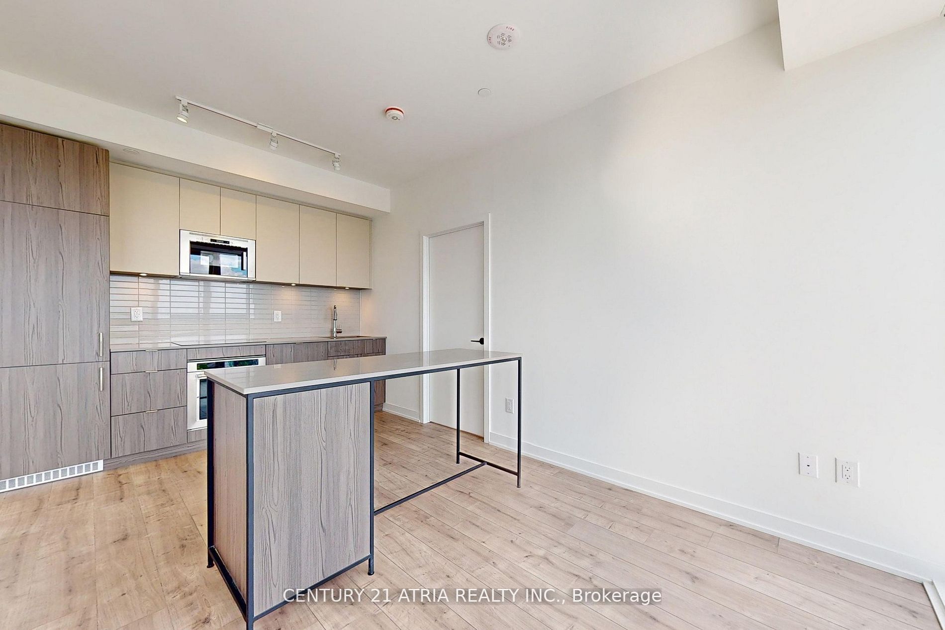 MLS #W12392020 image #9