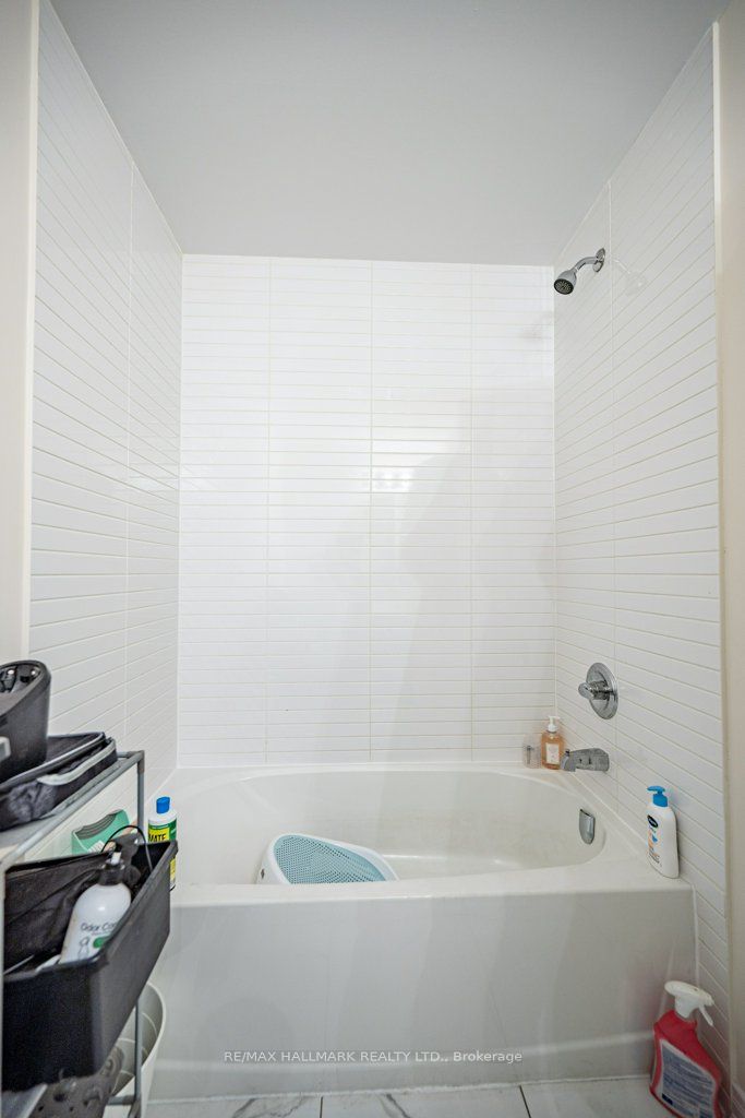 MLS #W12392341 image #8