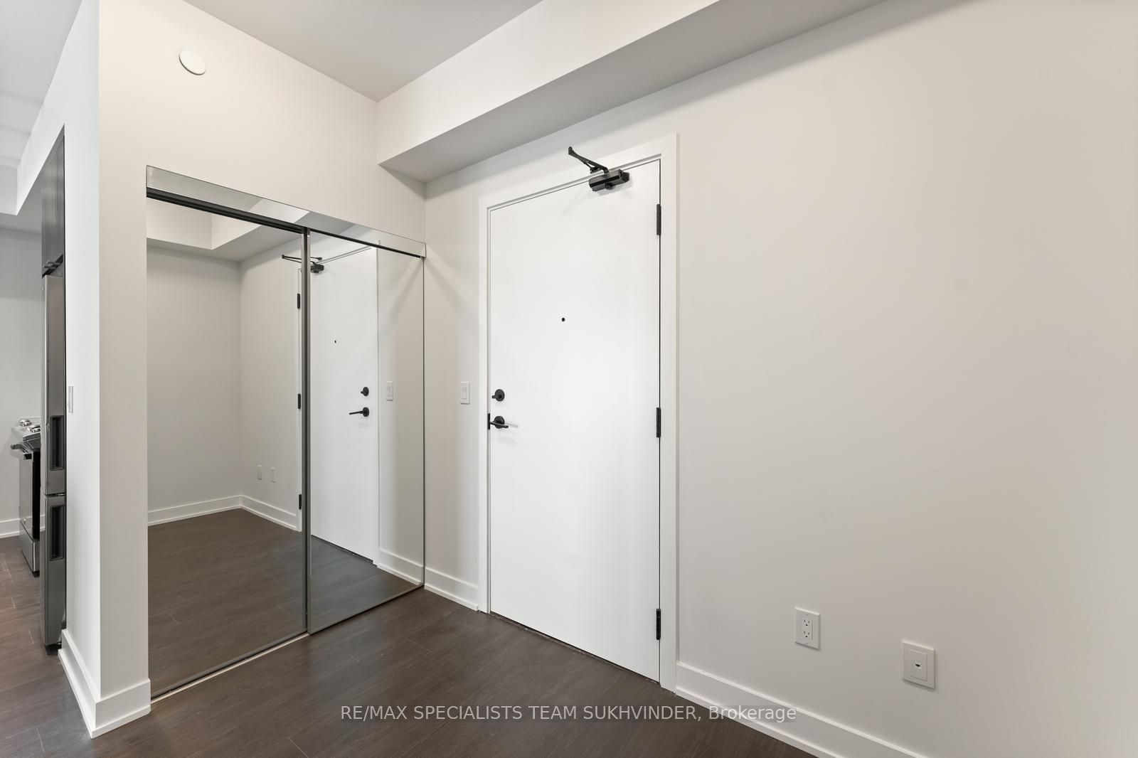 MLS #W12392421 image #4