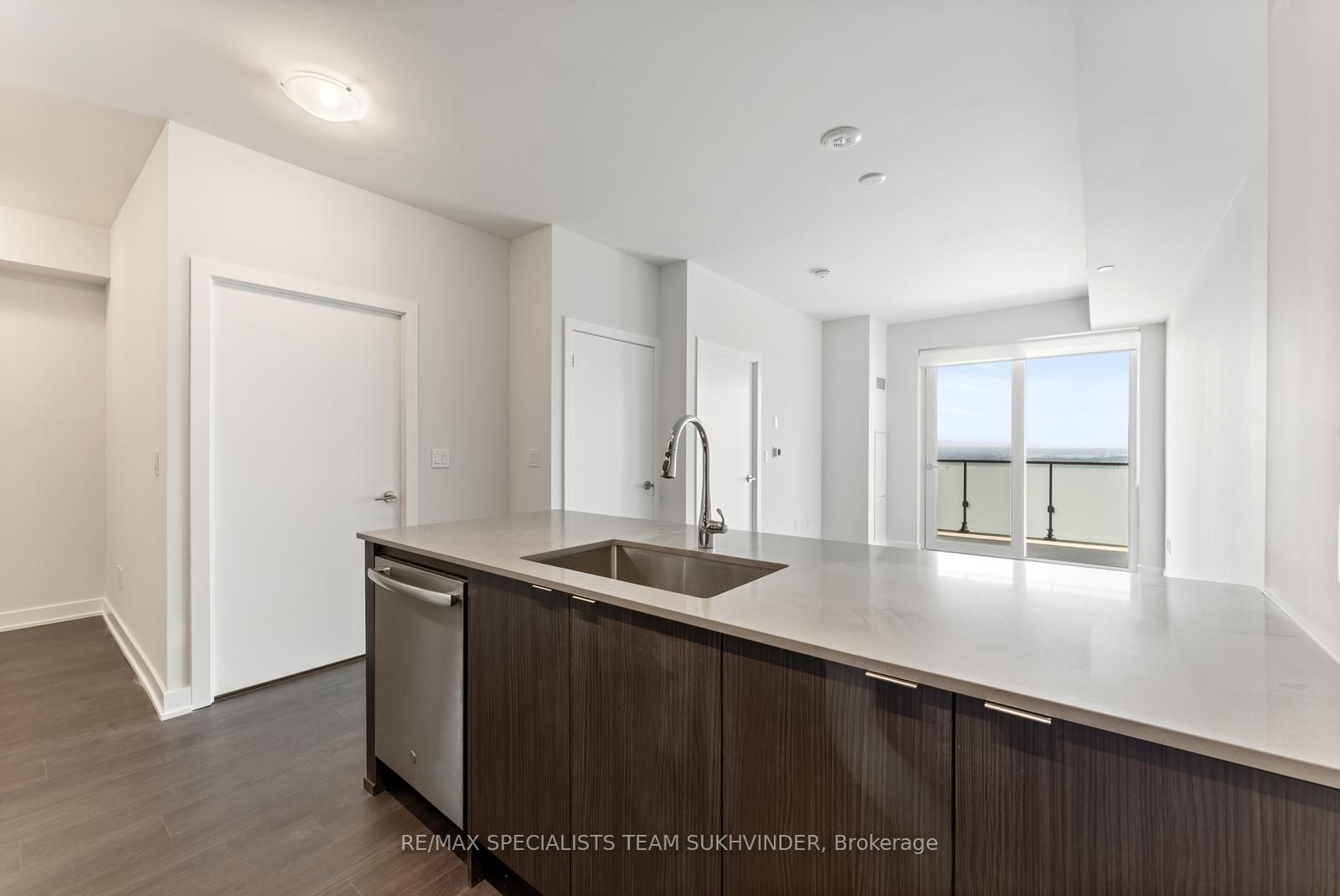 MLS #W12392421 image #7