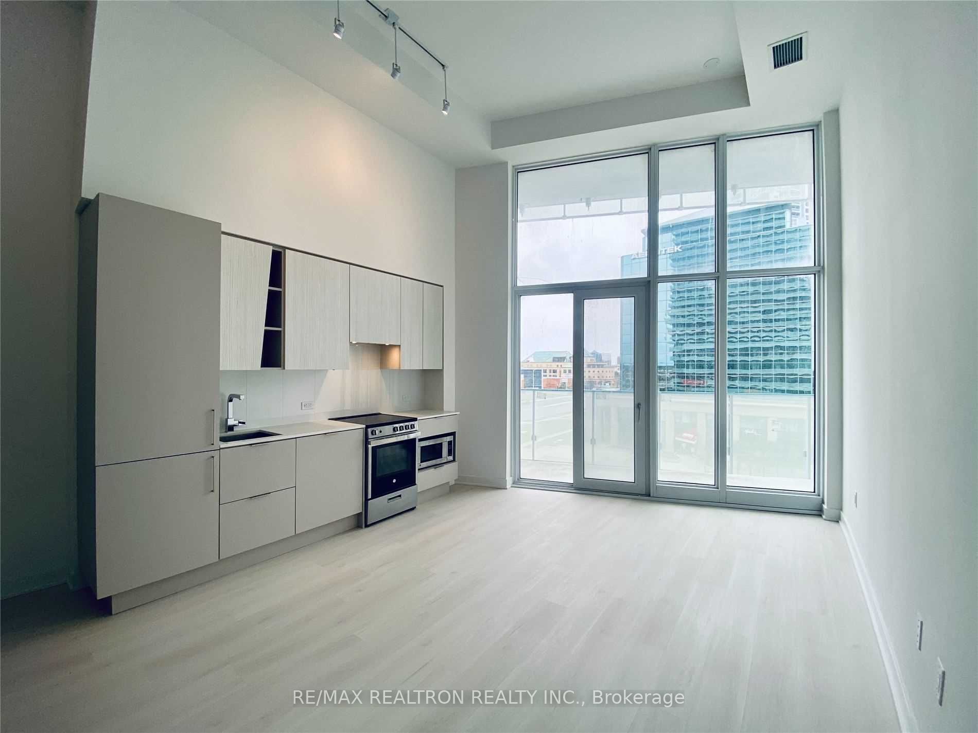 MLS #W12392989 image #1