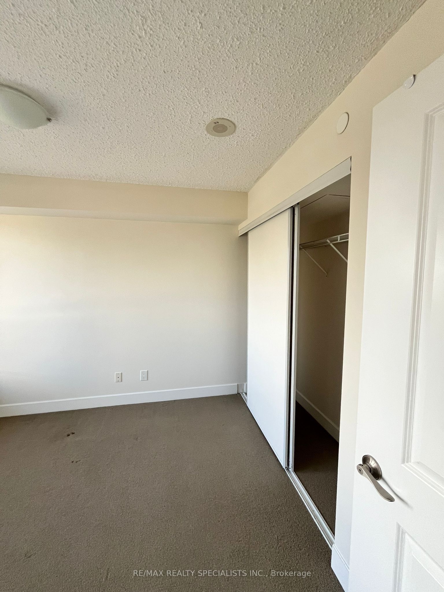 MLS #W12393002 image #15