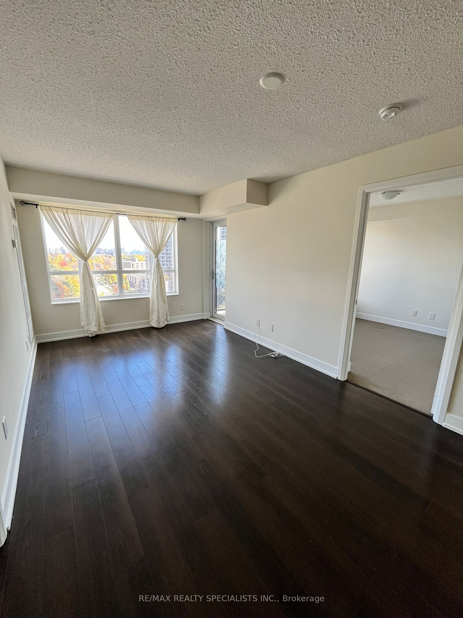 MLS #W12393002 image #26