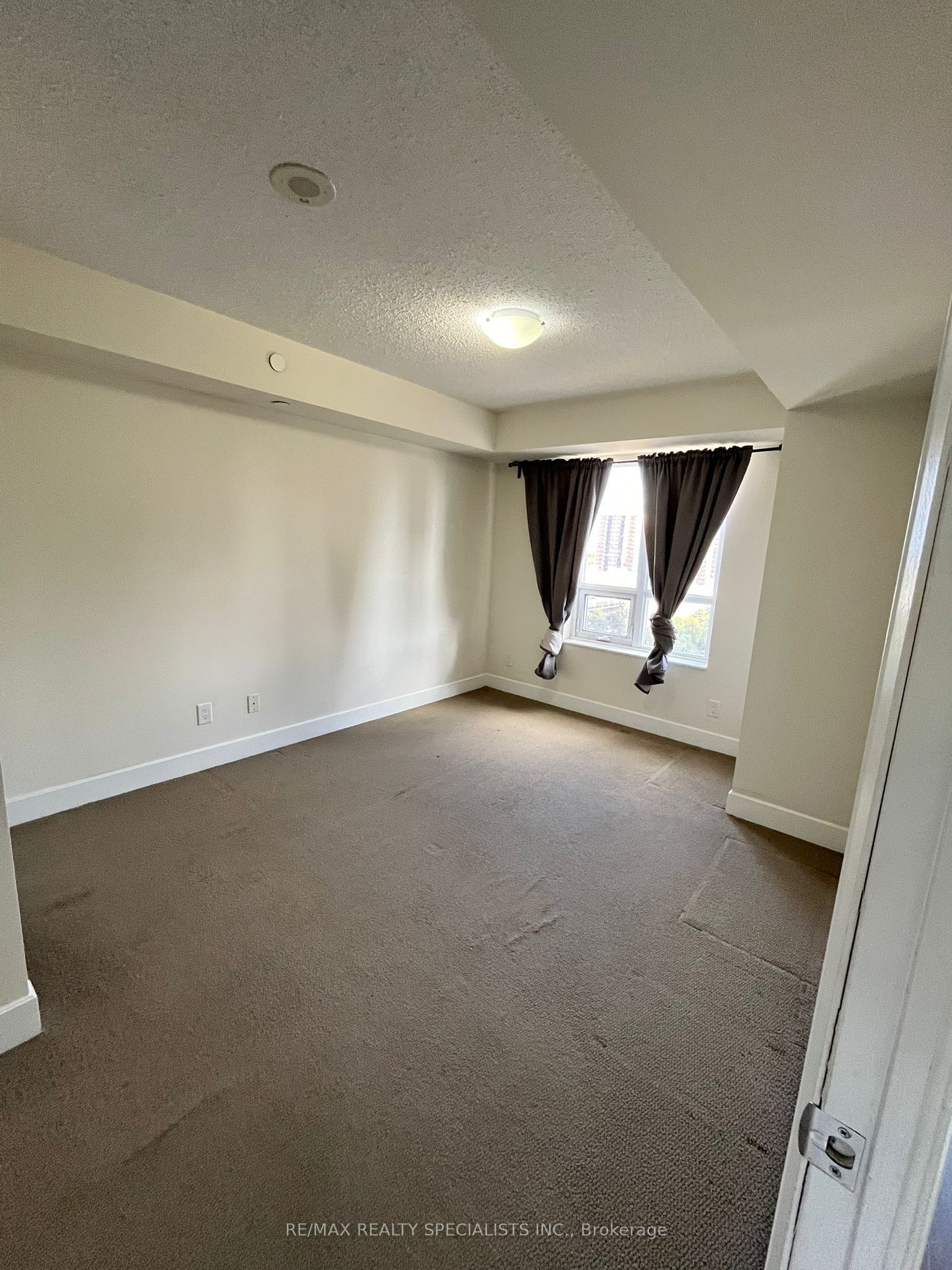 MLS #W12393002 image #27