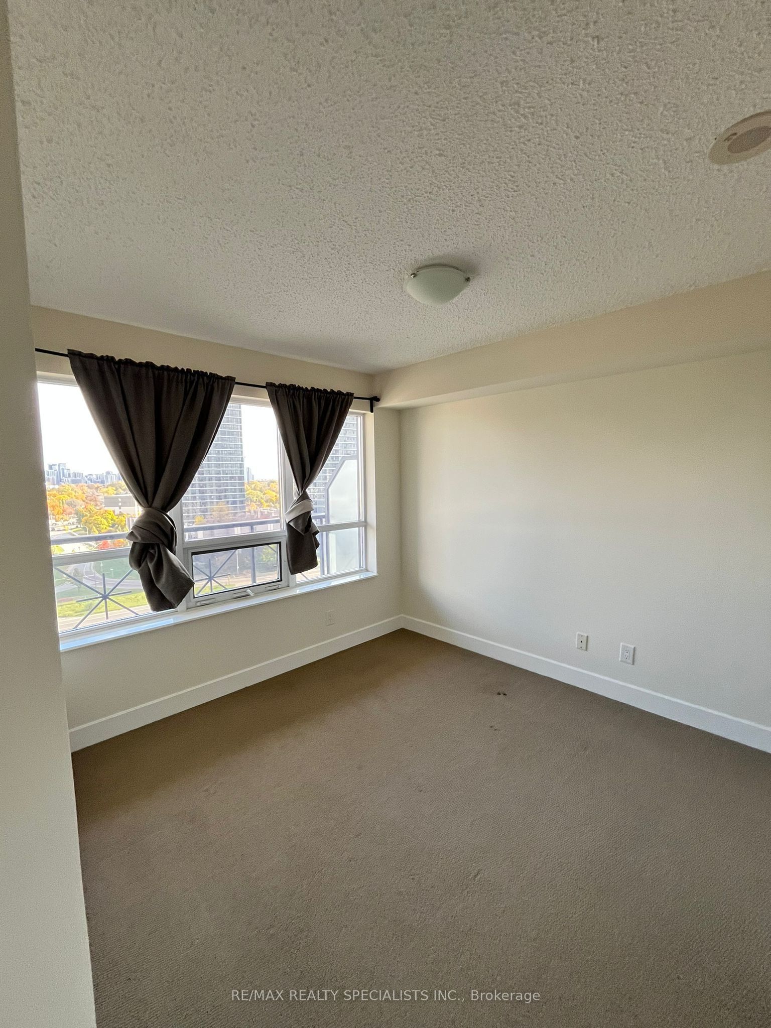 MLS #W12393002 image #28