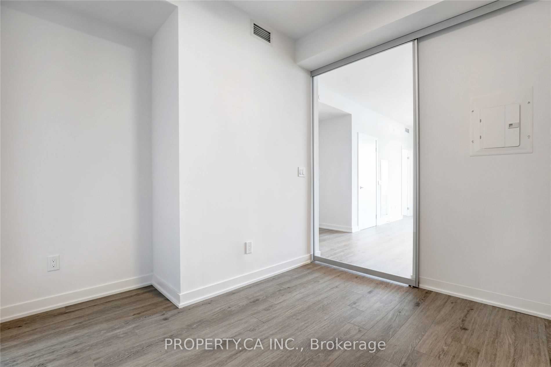 MLS #W12393516 image #23