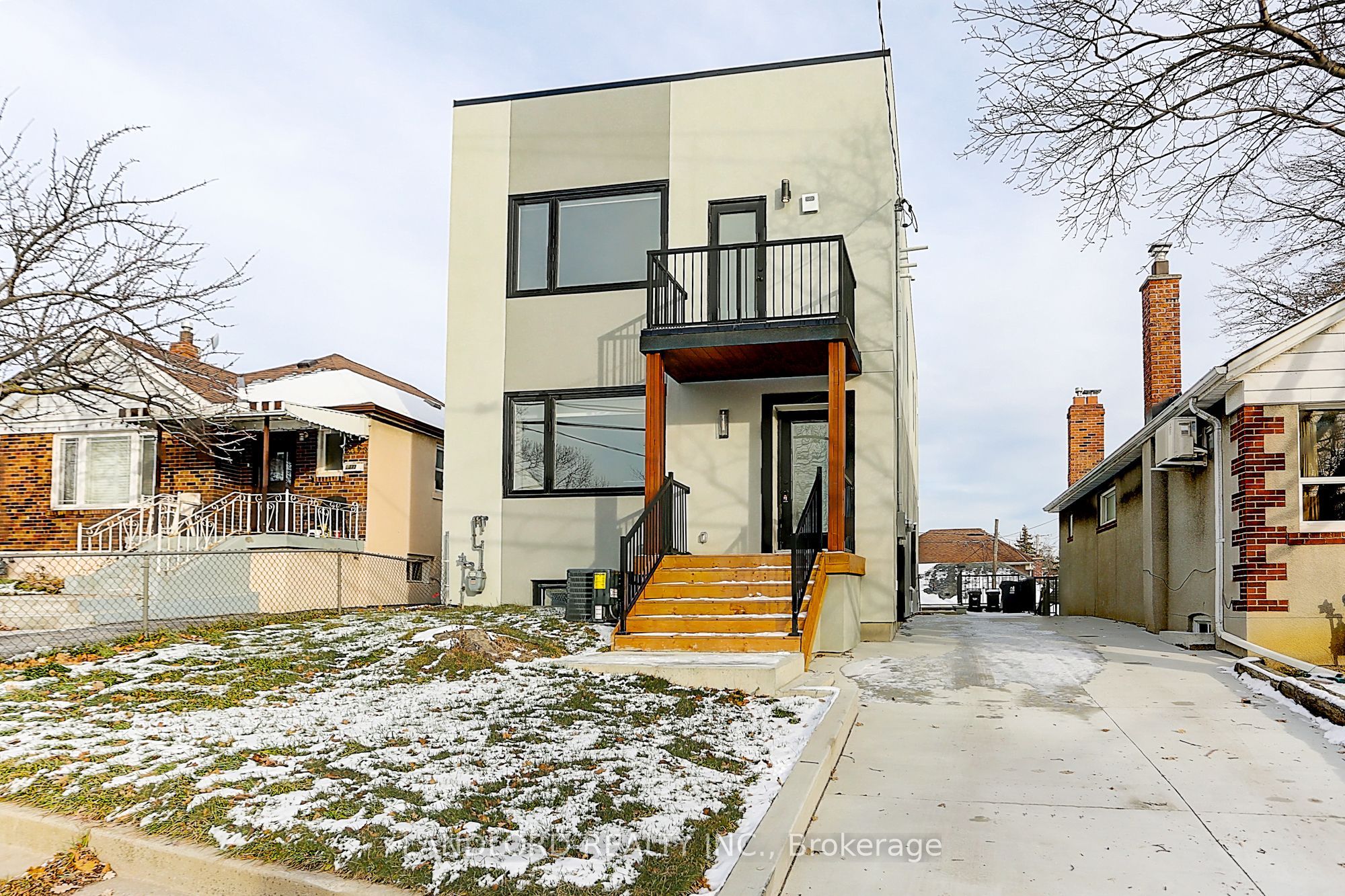 MLS #W12393915 image #2