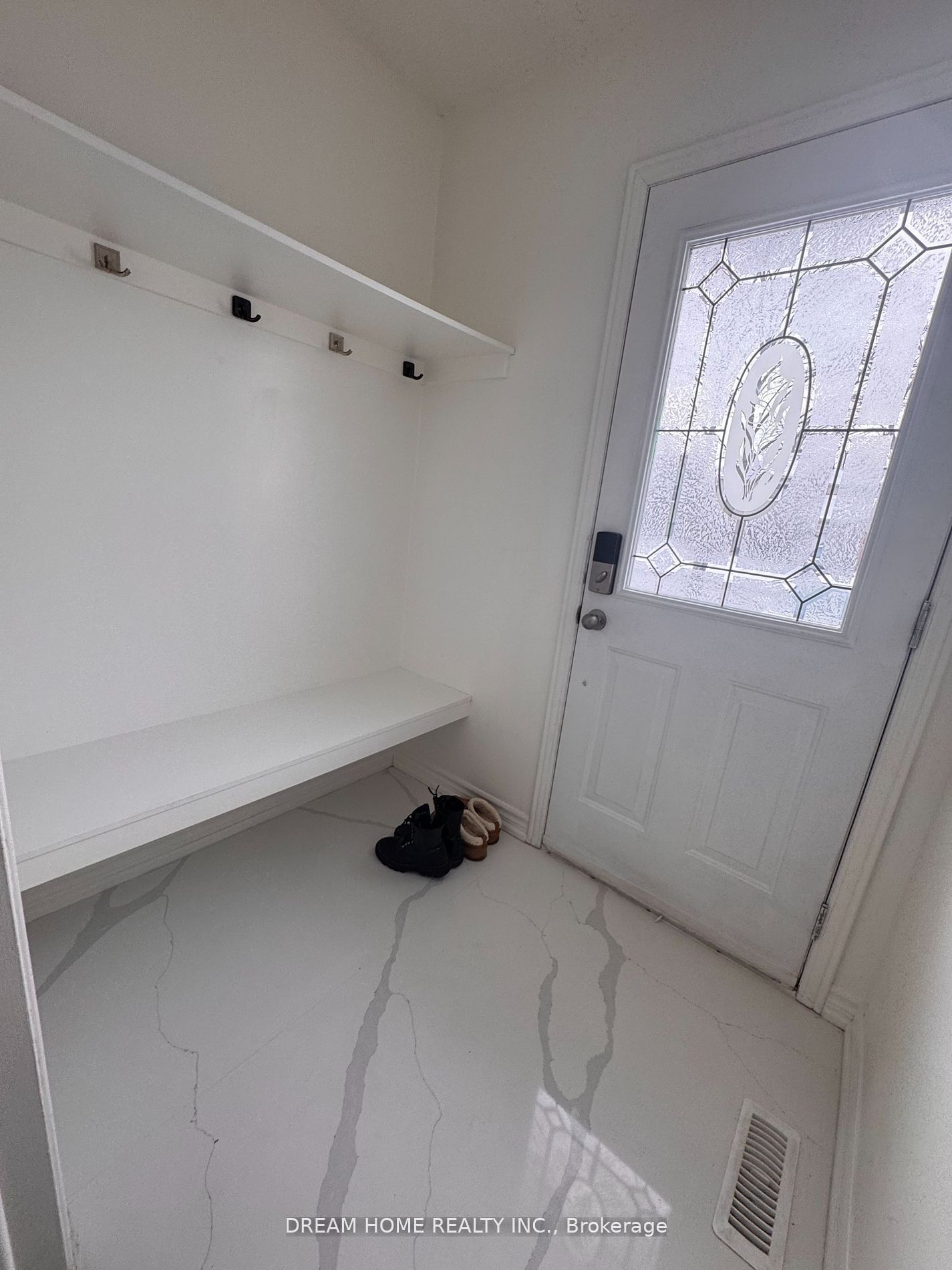 MLS #W12394018 image #3