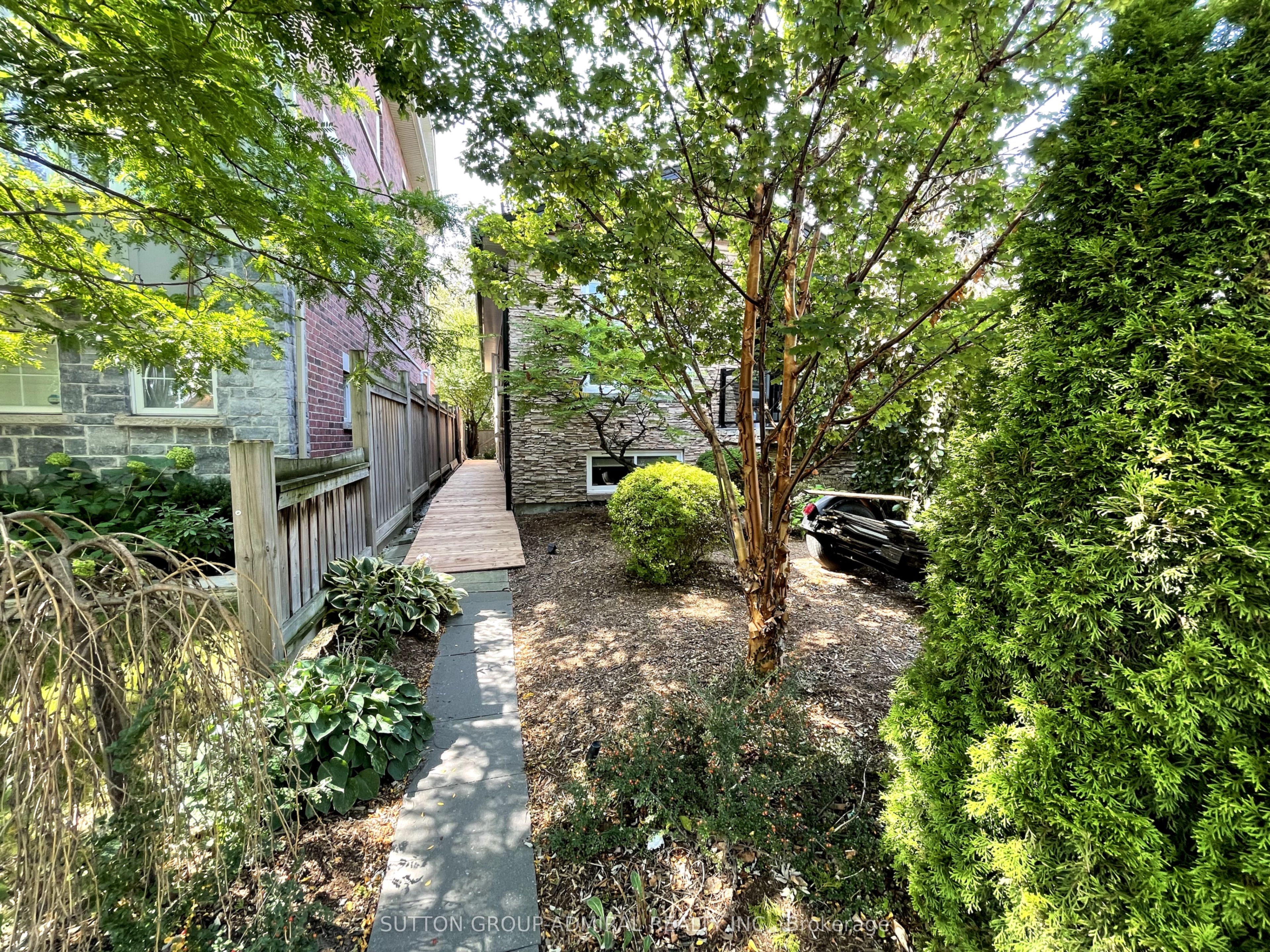 MLS #W12394120 image #1