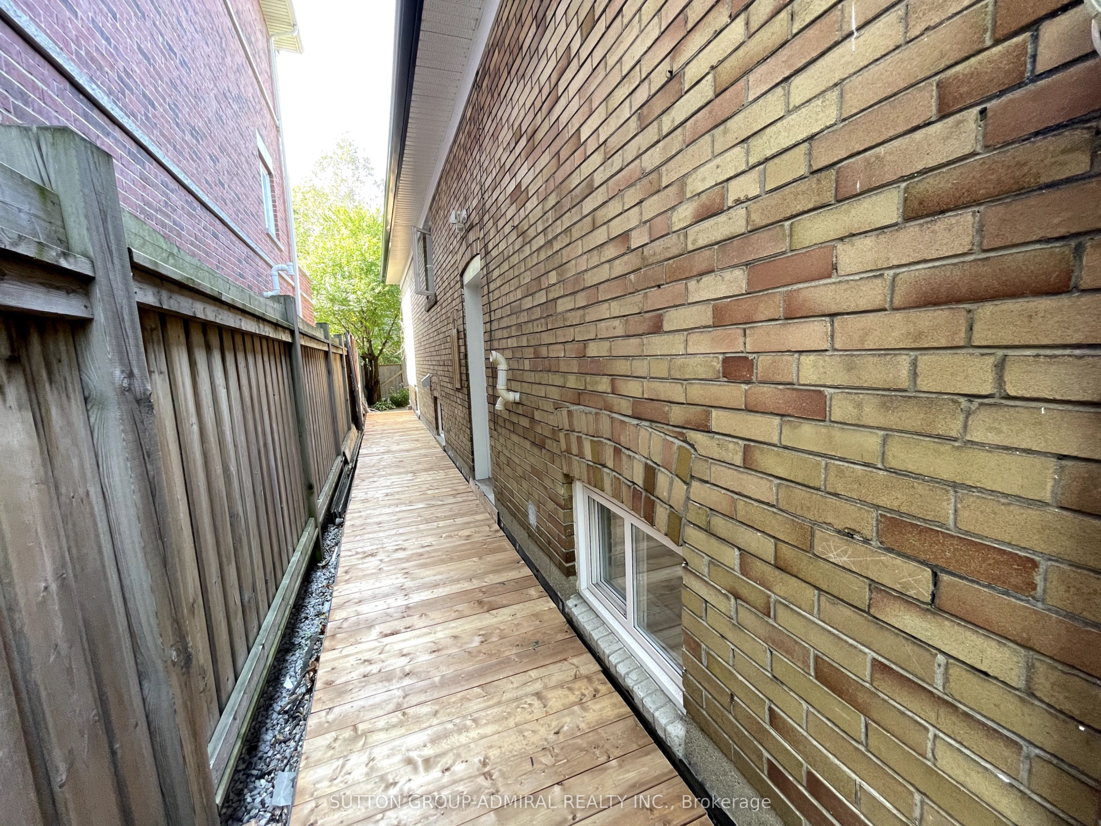 MLS #W12394120 image #2