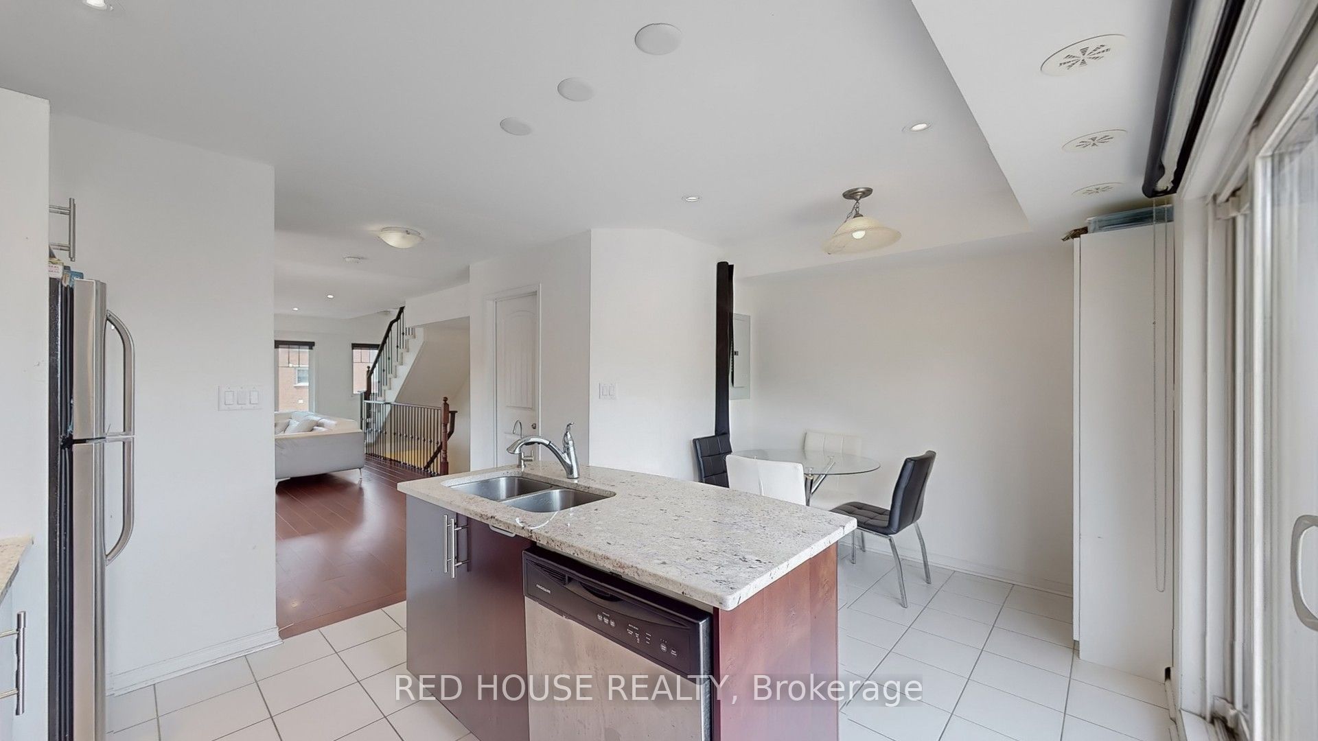 MLS #W12394186 image #10