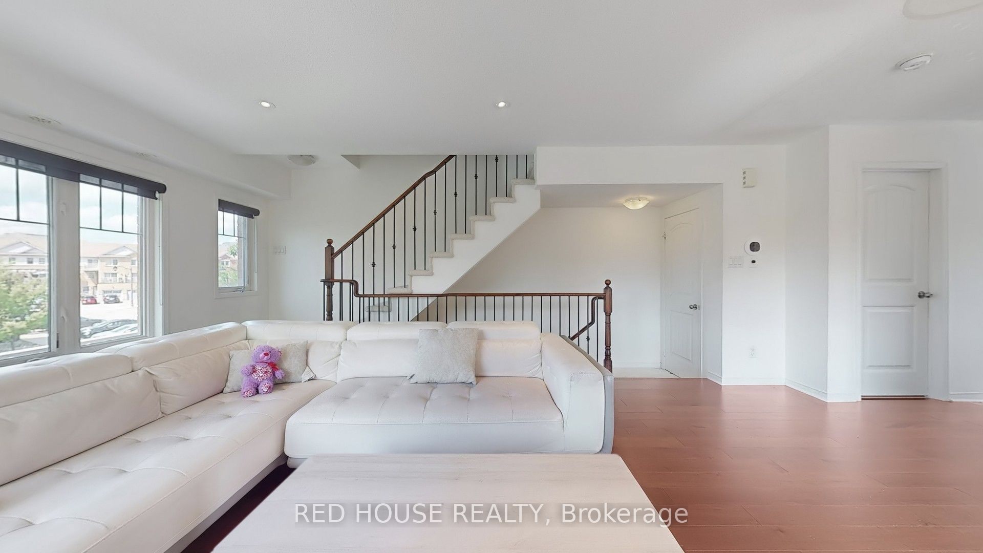 MLS #W12394186 image #4