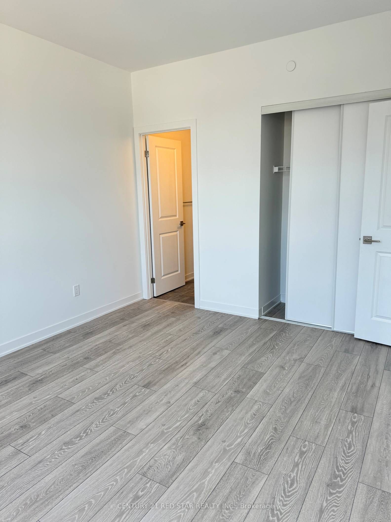 MLS #W12394278 image #12