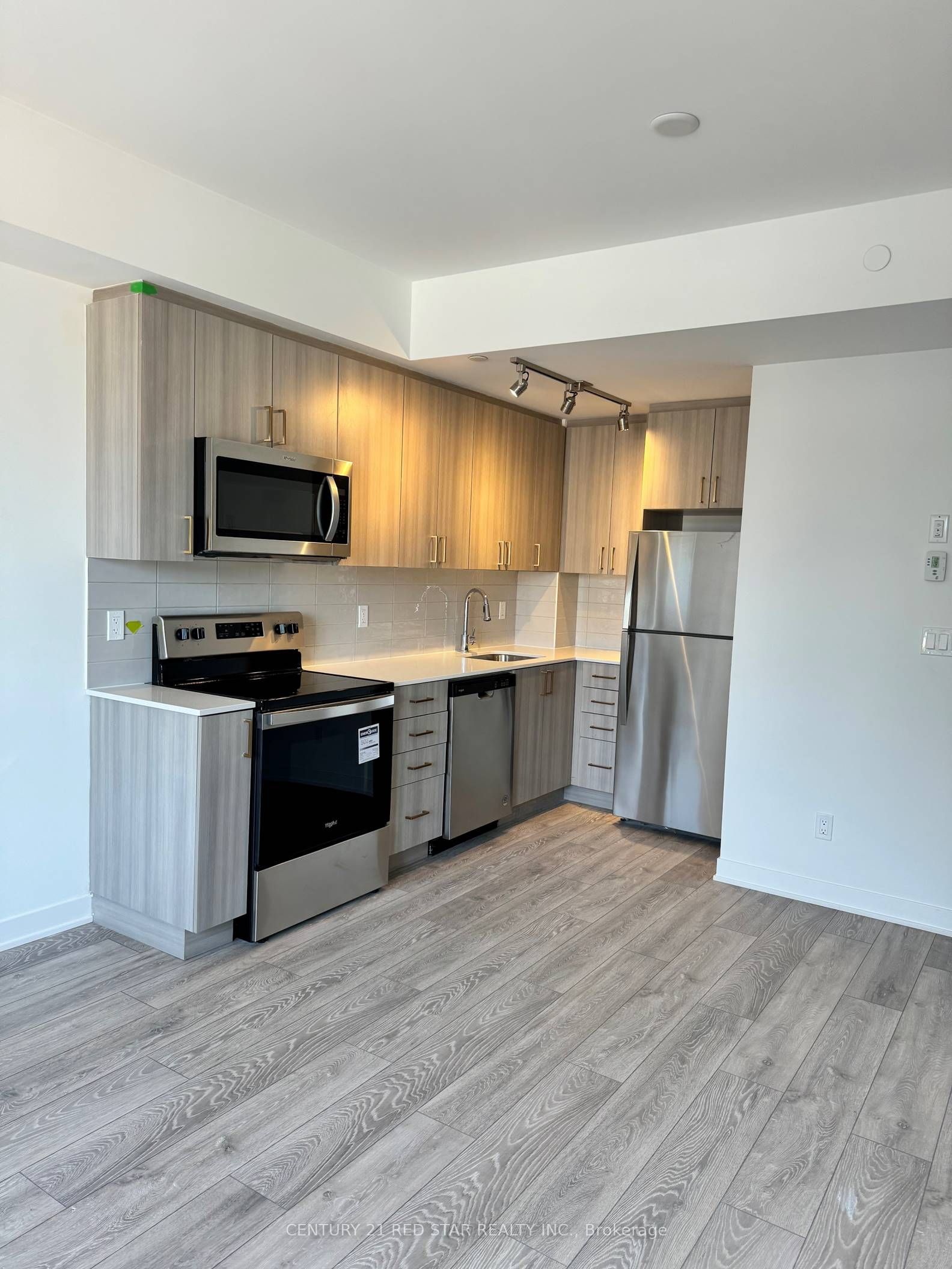 MLS #W12394278 image #6