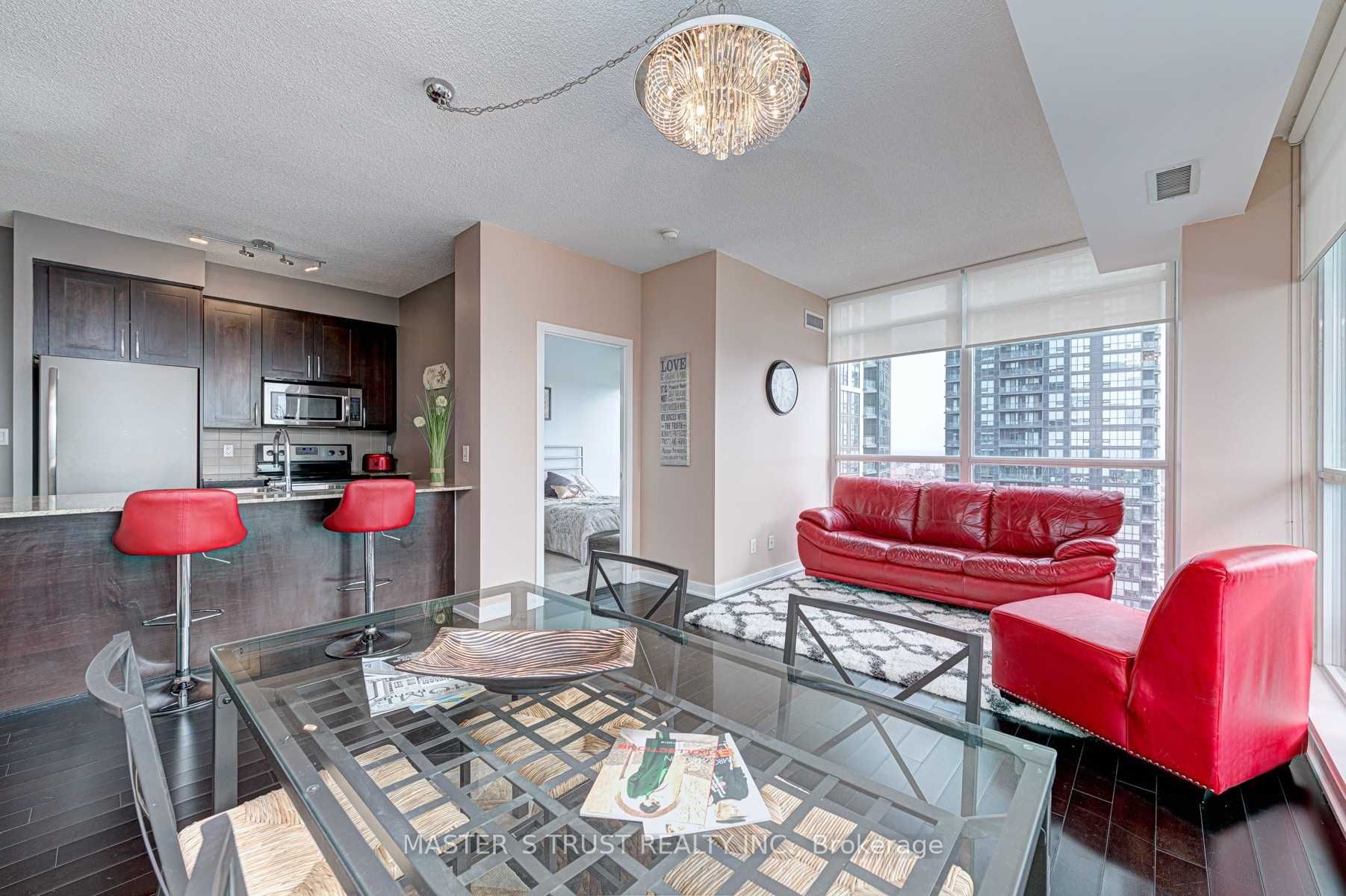 MLS #W12394480 image #8