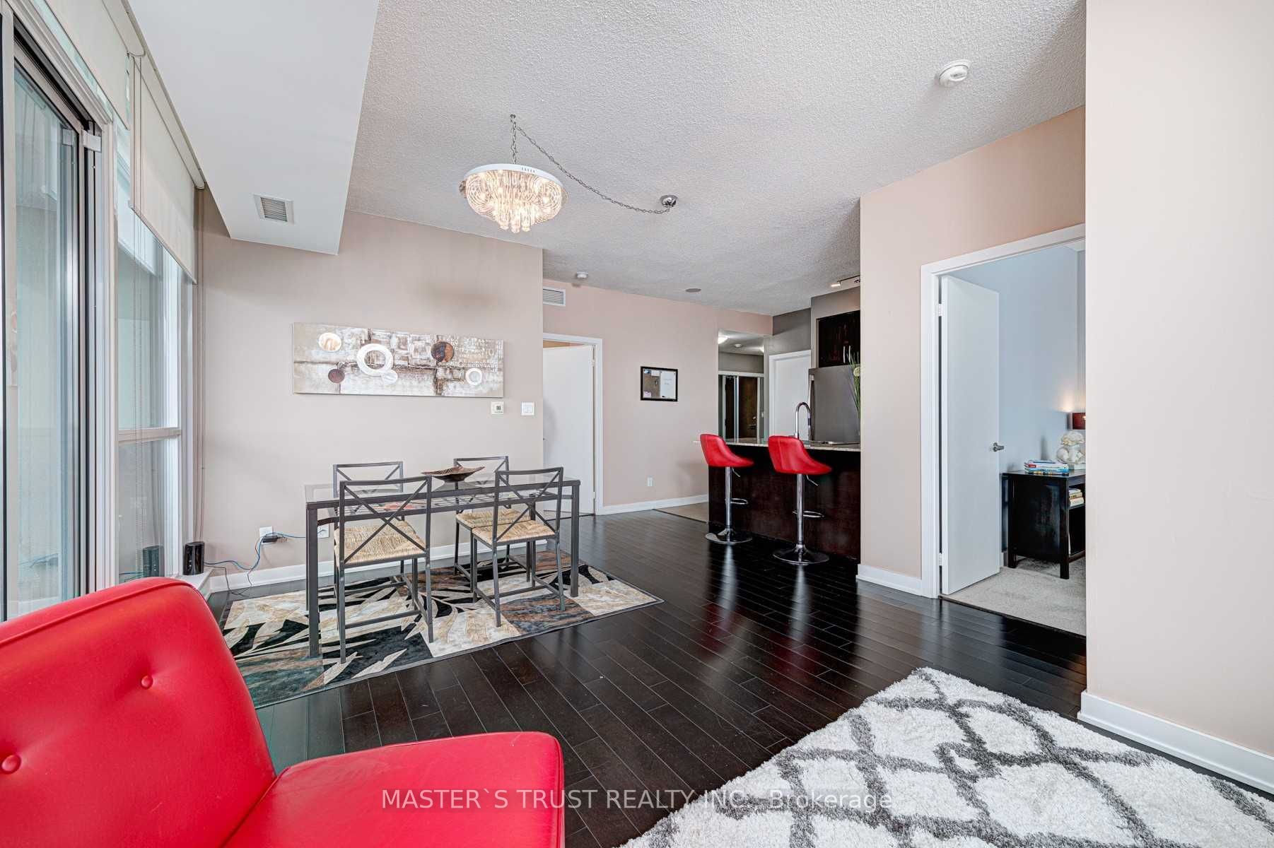 MLS #W12394480 image #9