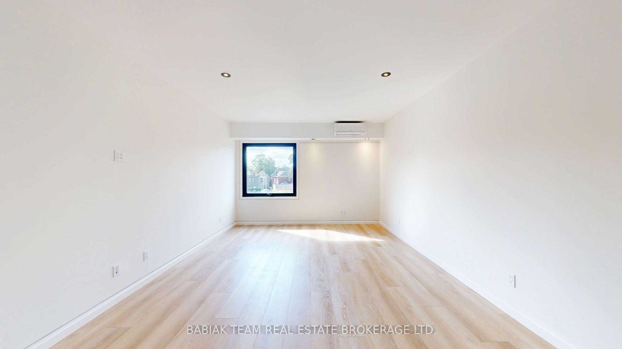 MLS #W12395336 image #9