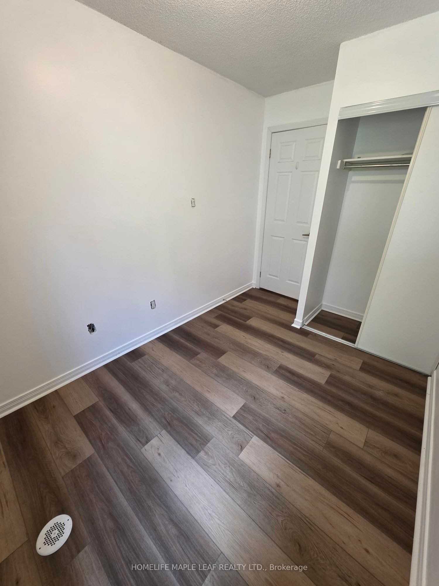 MLS #W12395348 image #16