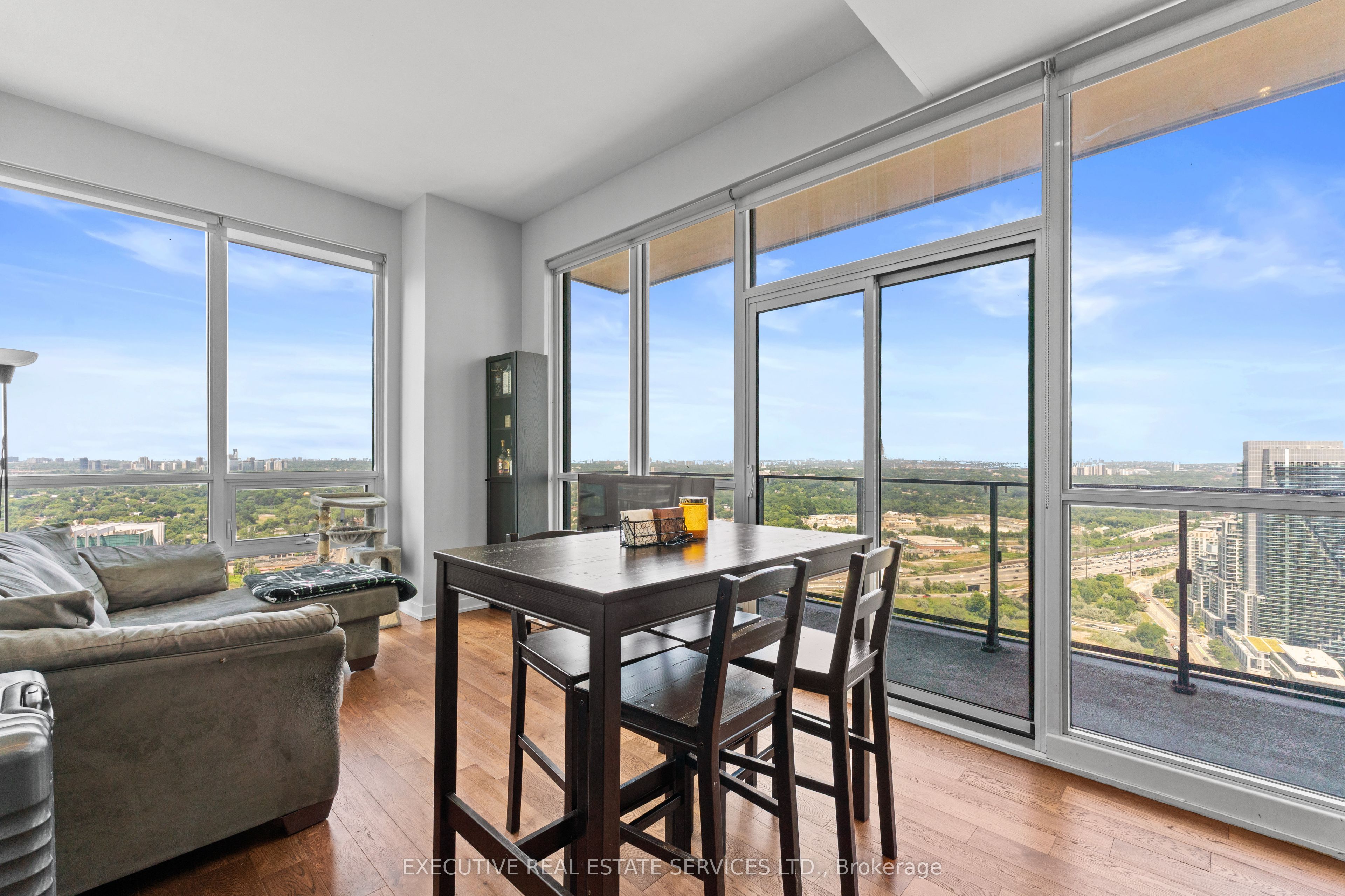 MLS #W12396069 image #23