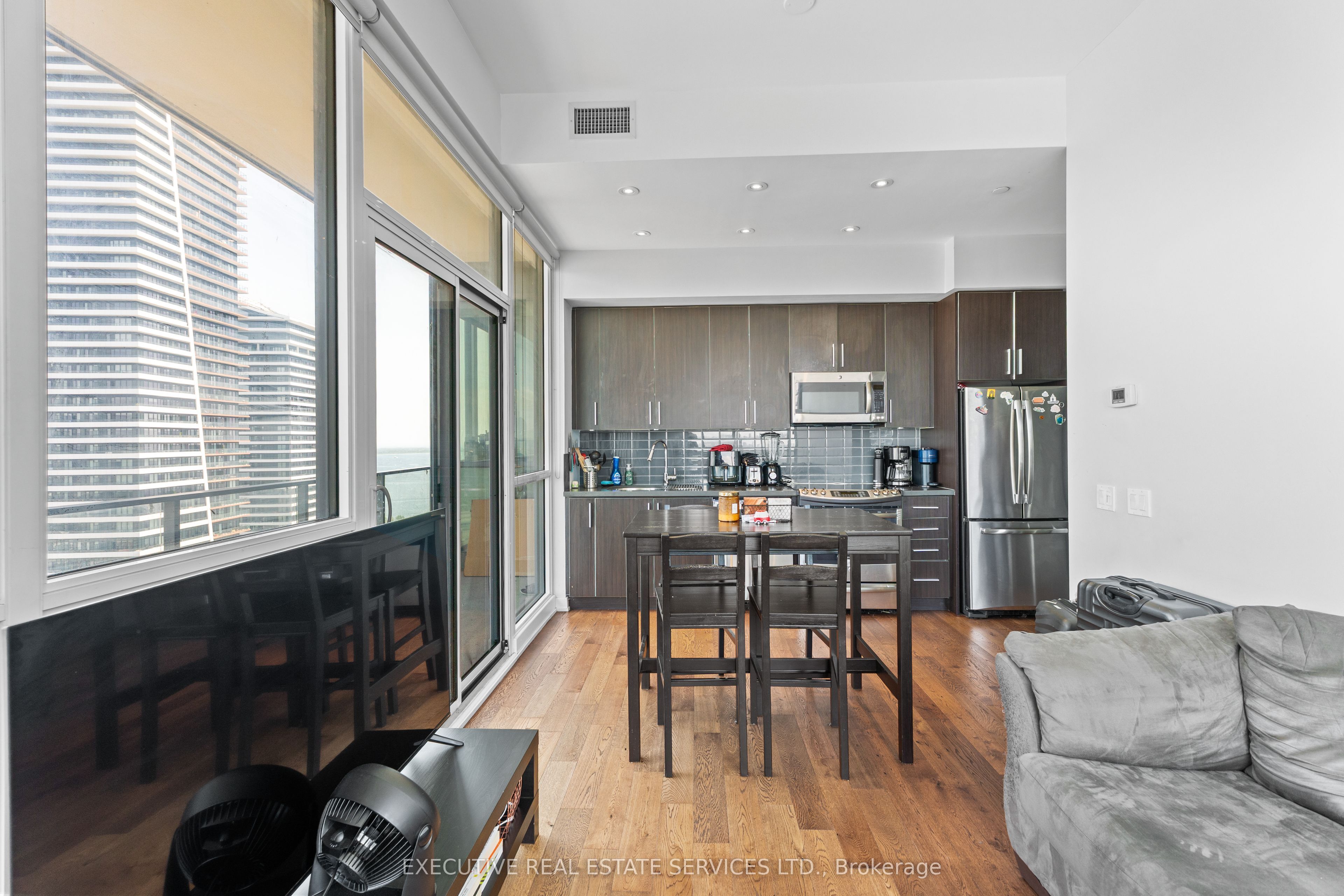 MLS #W12396069 image #26