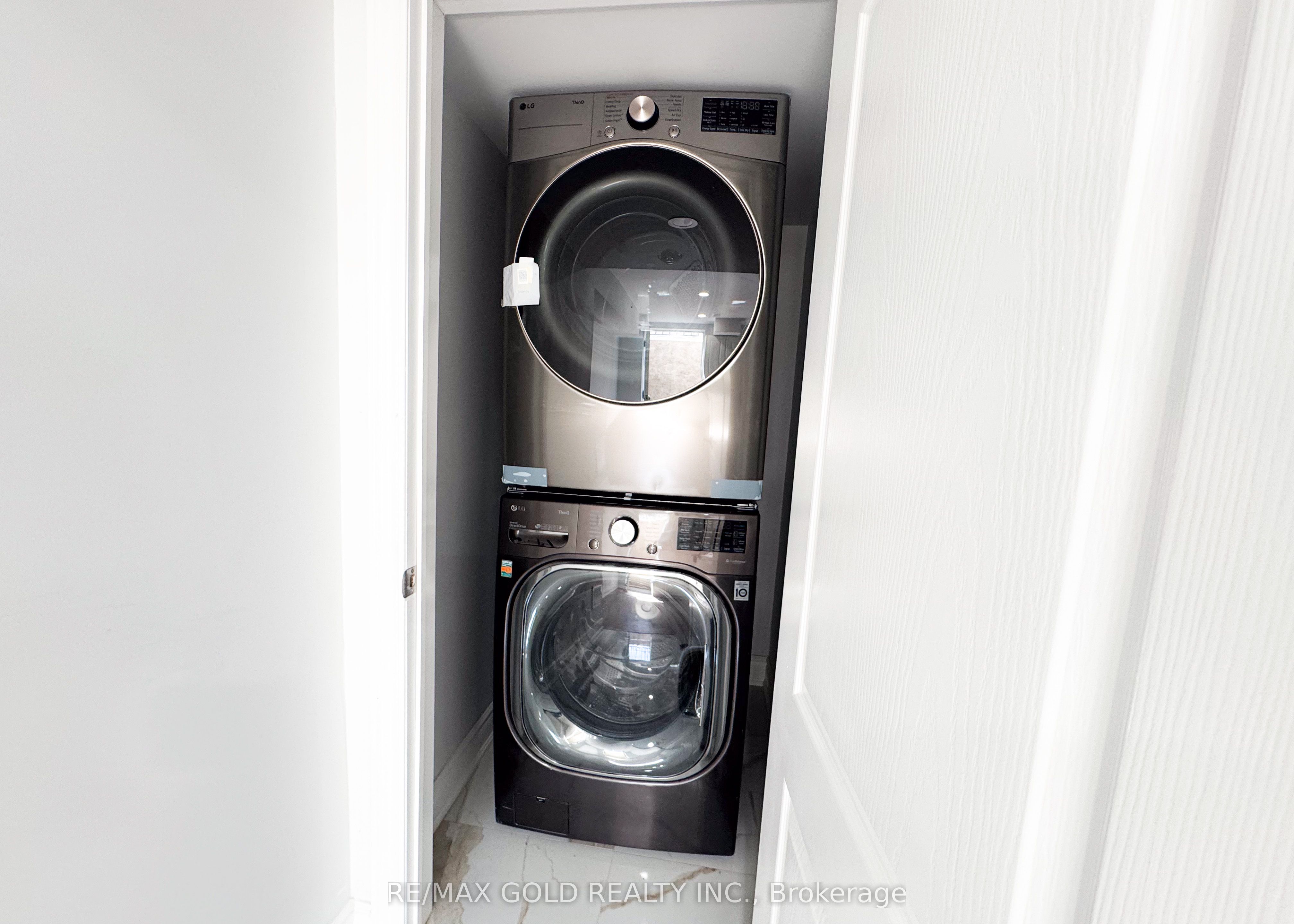 MLS #W12396279 image #4