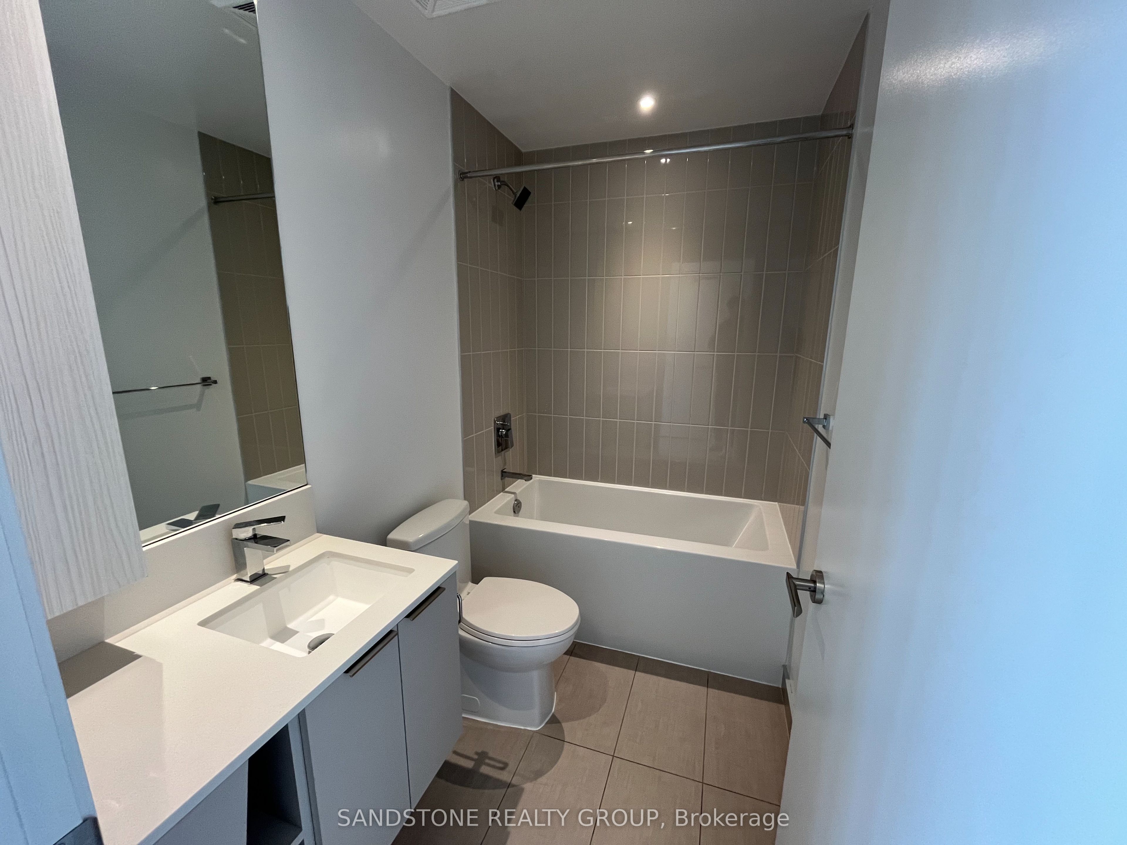 MLS #W12396625 image #10